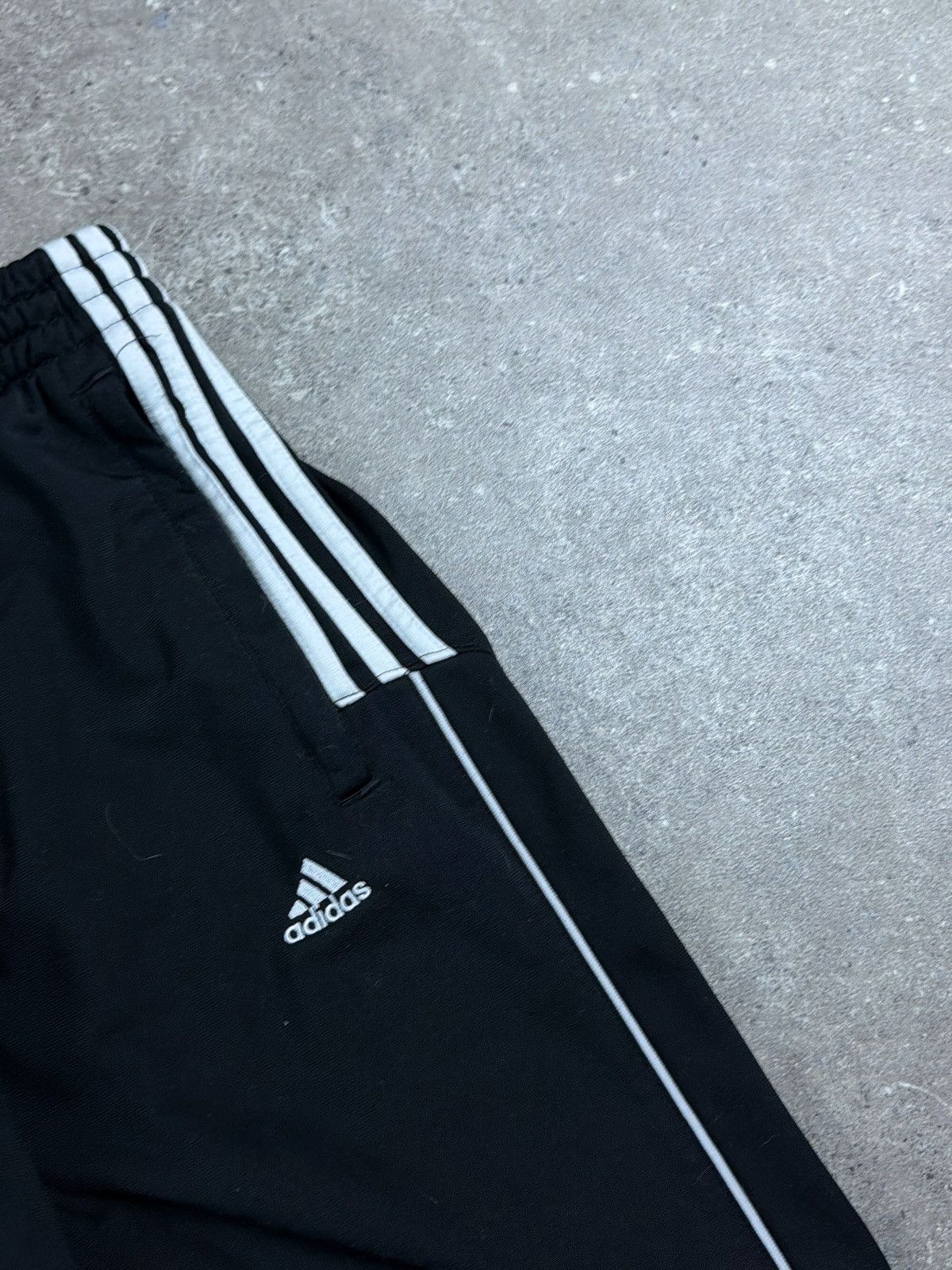 Adidas Adidas Wide-leg/Baggy Trackpants Size US 30 / EU 46 - 4 Thumbnail