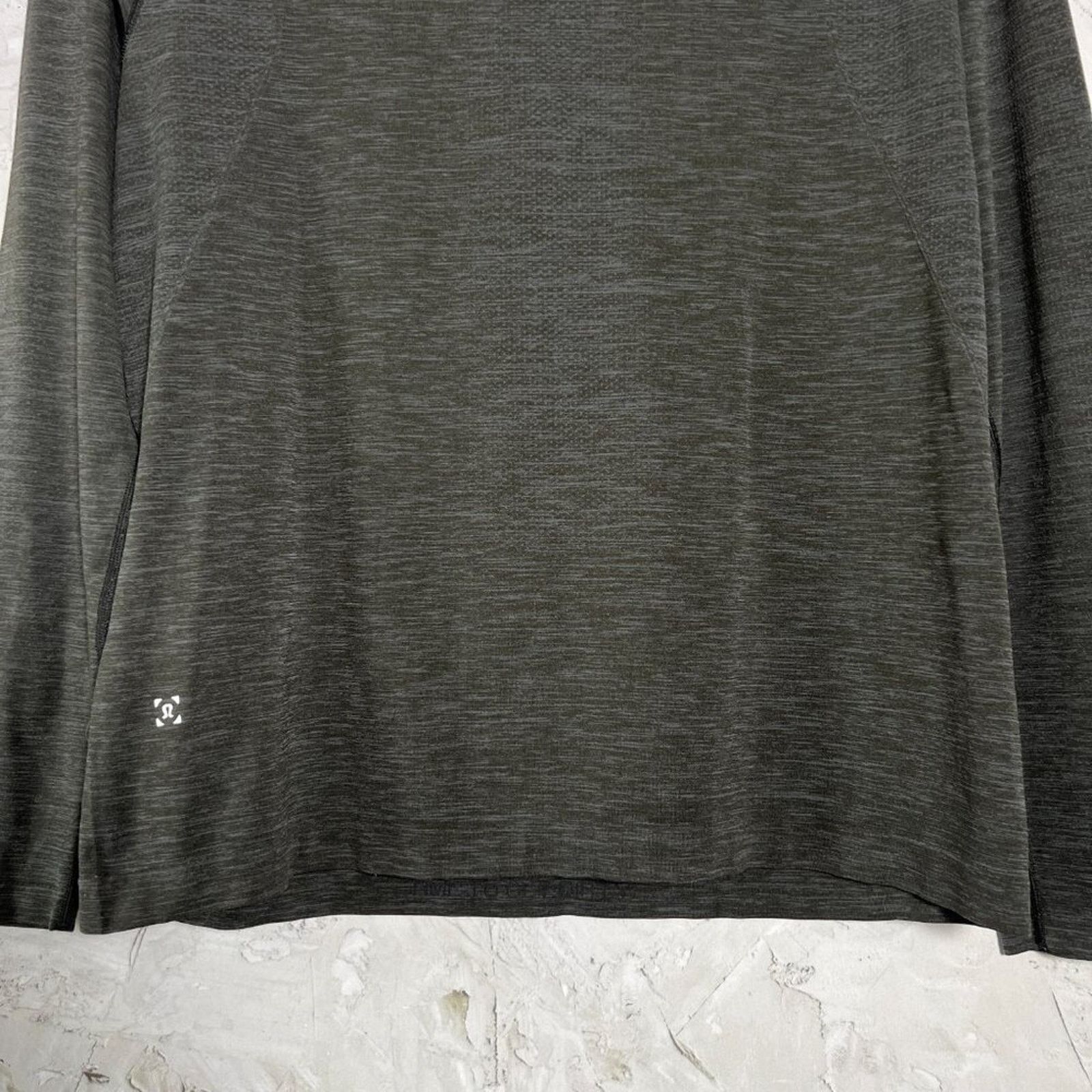 Lululemon Lululemon Peloton Metal Vent 1/4 Zip Shirt L Size US L / EU 52-54 / 3 - 11 Thumbnail
