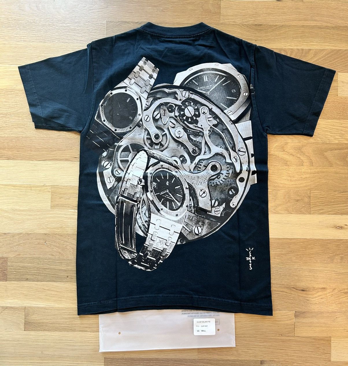 Audemars Piguet × Travis Scott Travis Scott Audemars Piguet Collage Tee Size US S / EU 44-46 / 1 - 2 Thumbnail