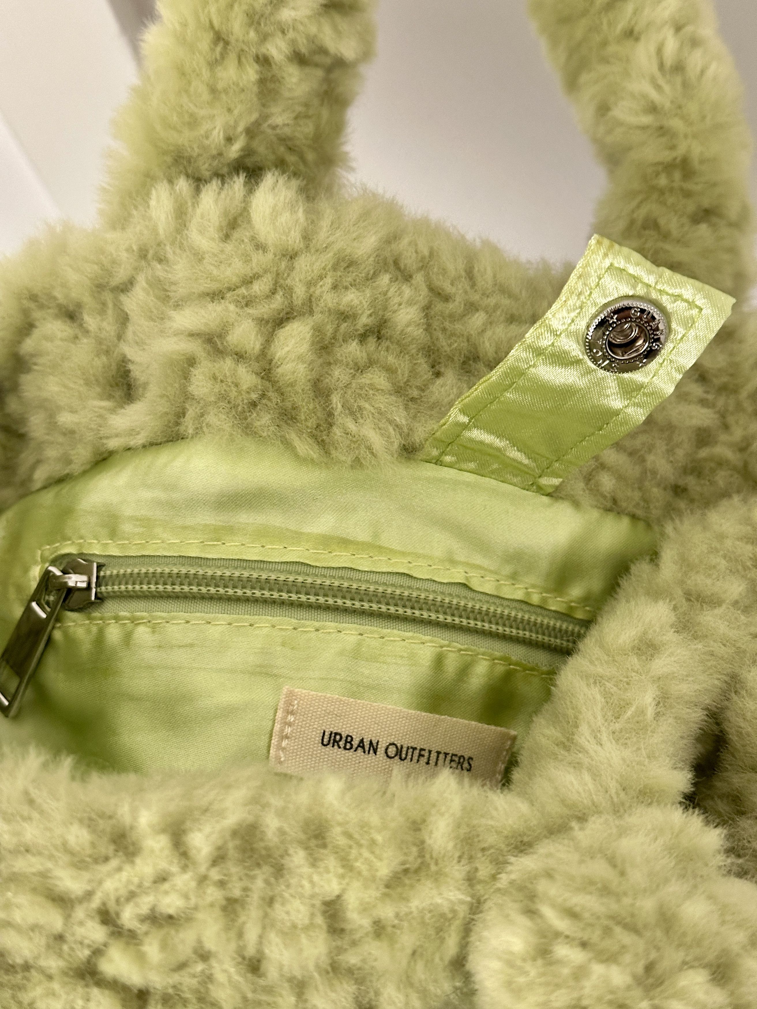 Urban Outfitters Urban Outfitter Olive Faux Fur Medium Tote Bag Like New Size ONE SIZE - 4 Thumbnail