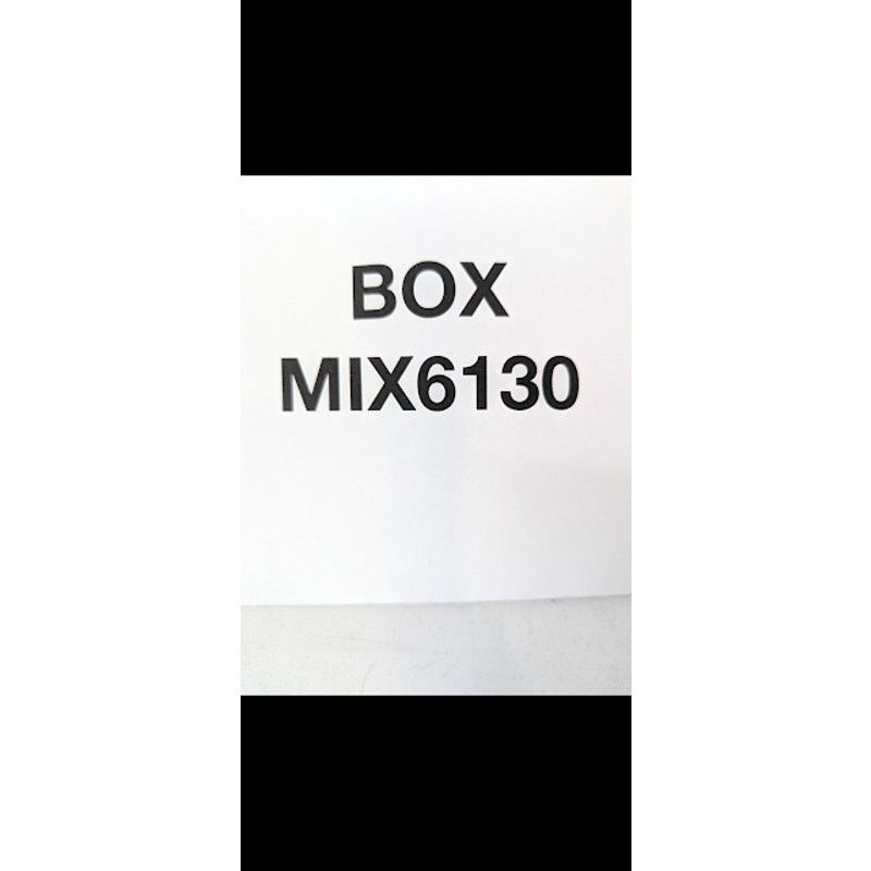 Maison Margiela o1rshd1 Size: OS / Grainy Leather Money Clip Wallet in White Size ONE SIZE - 15 Thumbnail