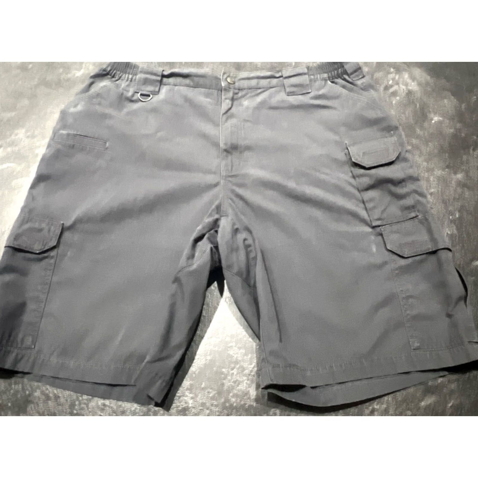 Vintage 5.11 Tactical Men's Ripstop Gray Shorts Size 40 Cargo Regular Low Rise 10 in Inseam Front Zip Belt Loops Vietnam Mens Size US 40 / EU 56 - 2 Thumbnail