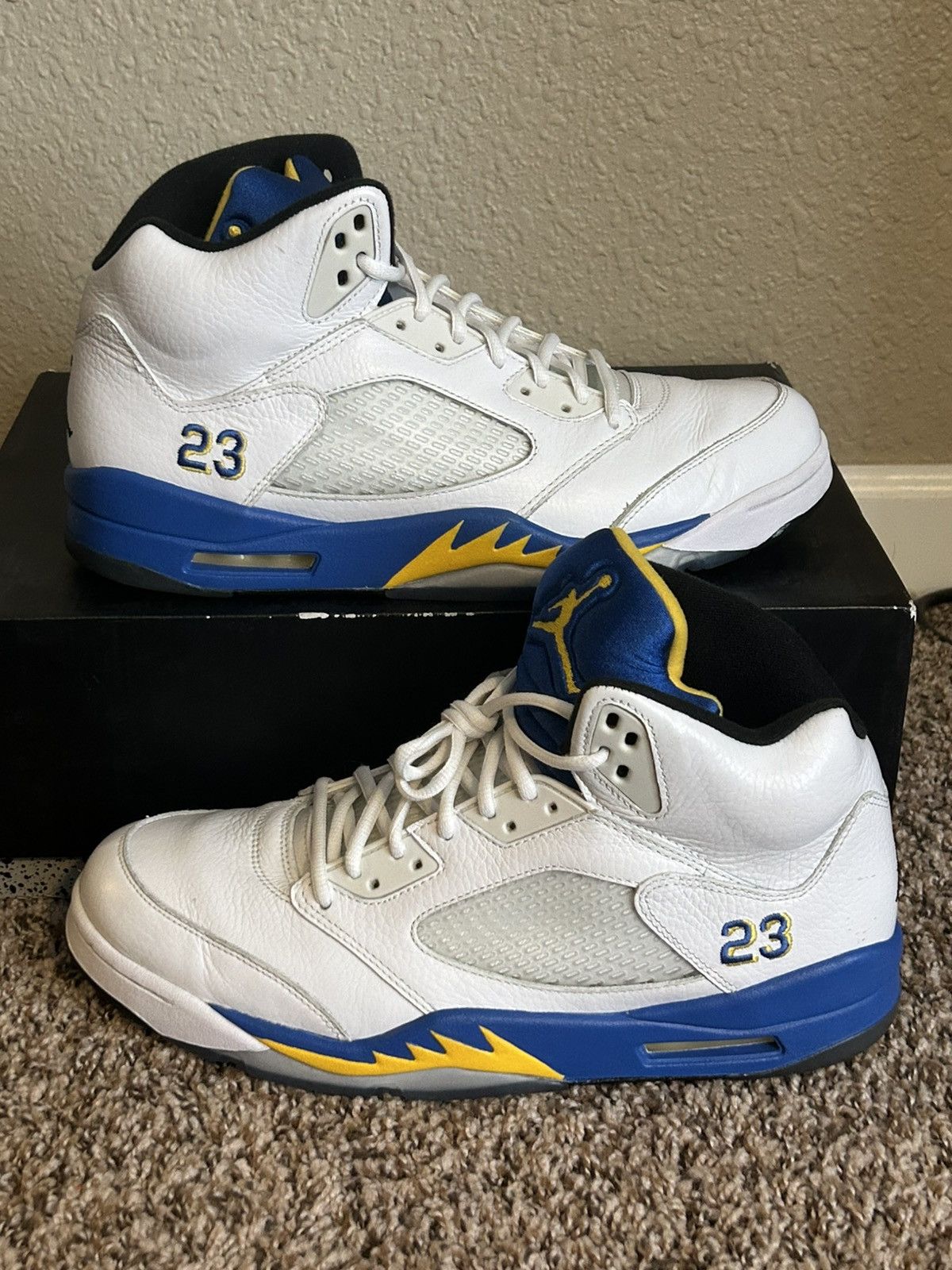 Jordan Brand Air Jordan 5 Laney Size US 12 / EU 45 - 1 Thumbnail