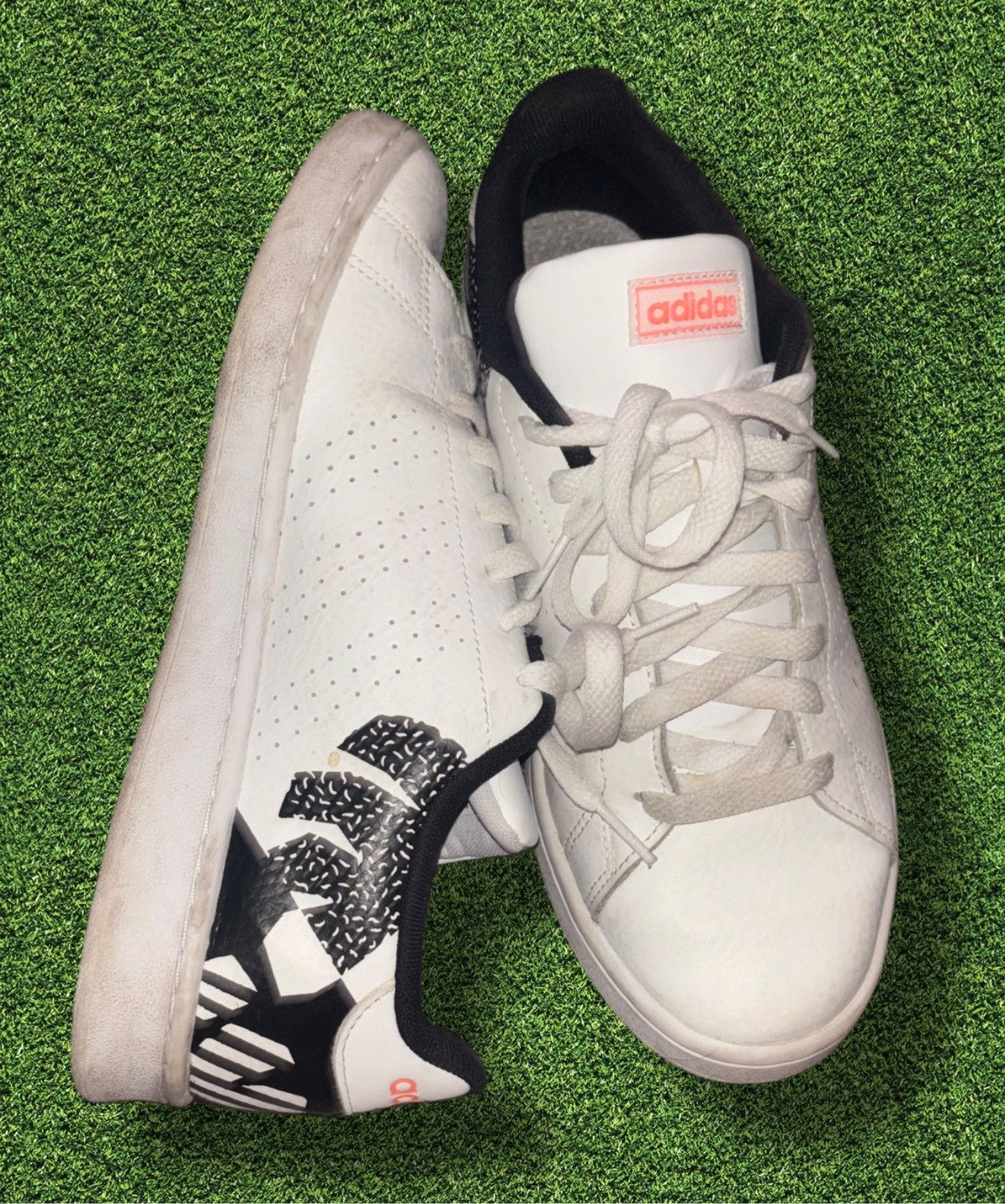 Adidas Adidas Sneaker Size US 10 / IT 40 - 1 Thumbnail