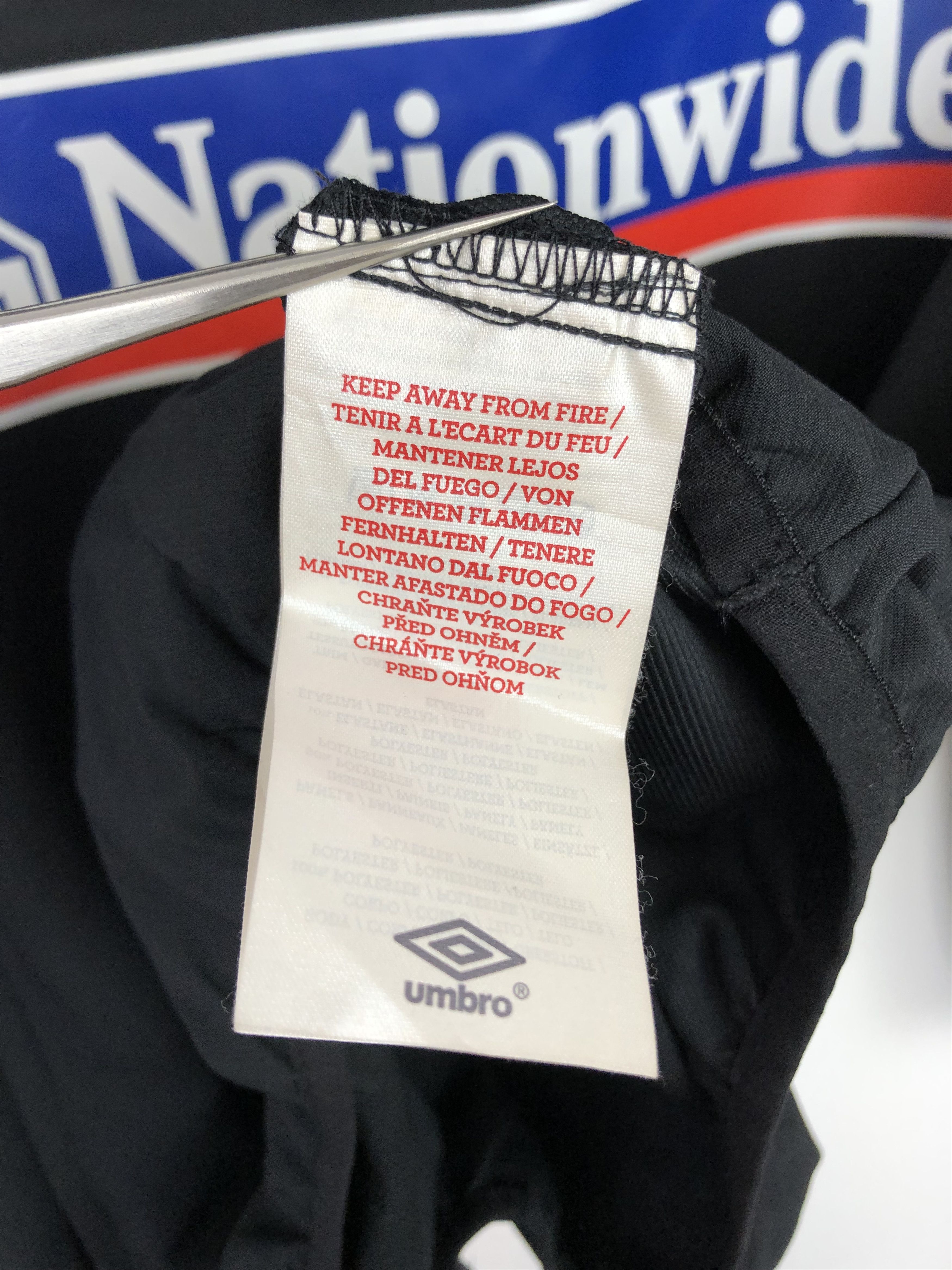 Umbro Vintage Umbro England Nationwide Football Track Top Soccer Size US L / EU 52-54 / 3 - 9 Thumbnail