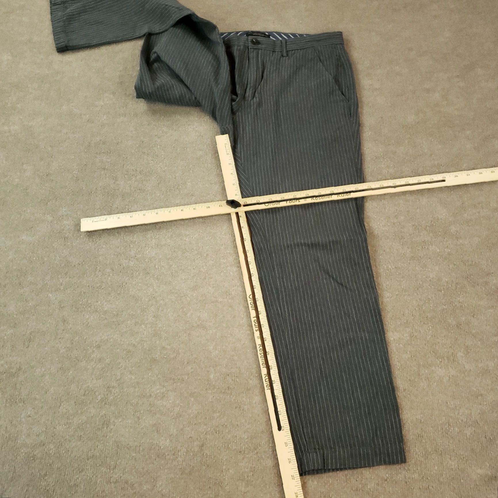 Banana Republic Banana Republic Mens Dress Pants 32x27 Gray Striped Straight Chino Pockets Casual Pants Size US 32 / EU 48 - 2 Thumbnail