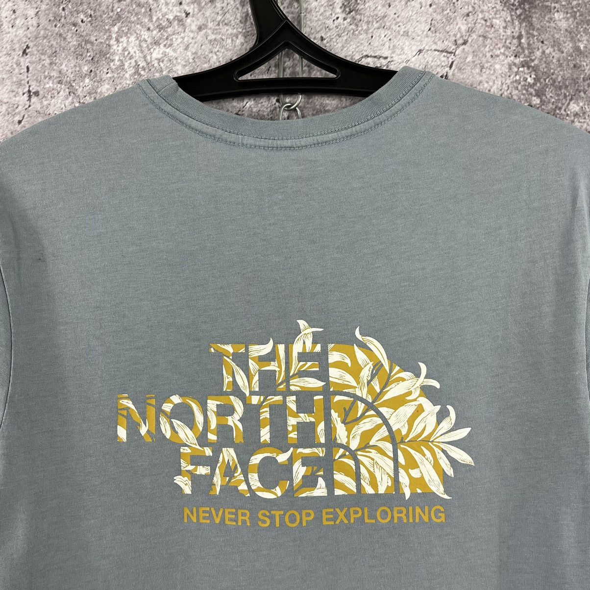 Japanese Brand × The North Face The North Face T-Shirt Back Big Logo Flower Style Size S Size US S / EU 44-46 / 1 - 2 Thumbnail