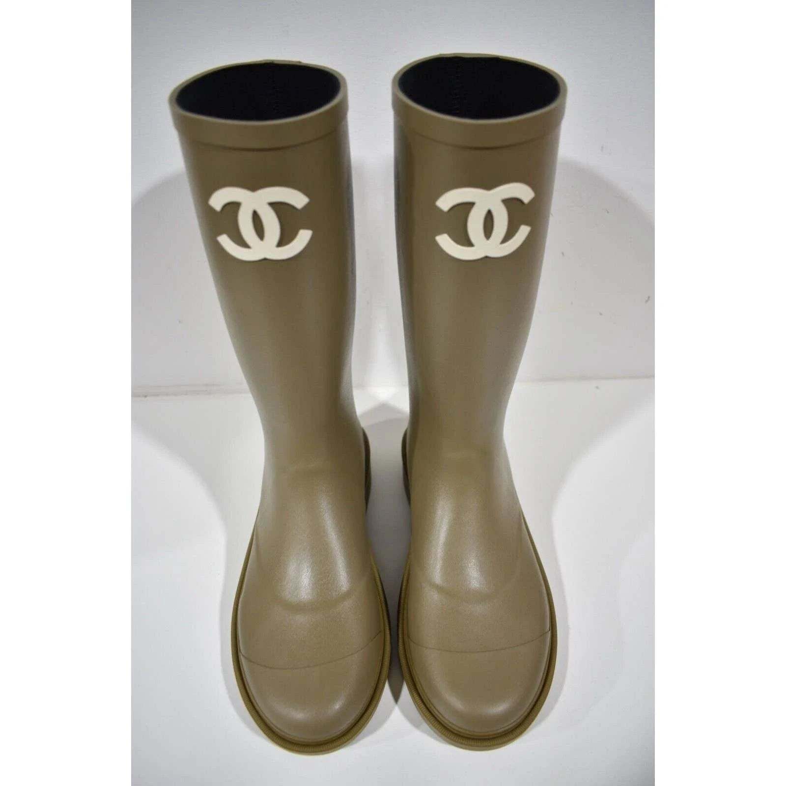 Chanel Chanel 22K Dark Beige White CC Logo High Rubber Rain Boot 40 Size US 10 / IT 40 - 7 Thumbnail