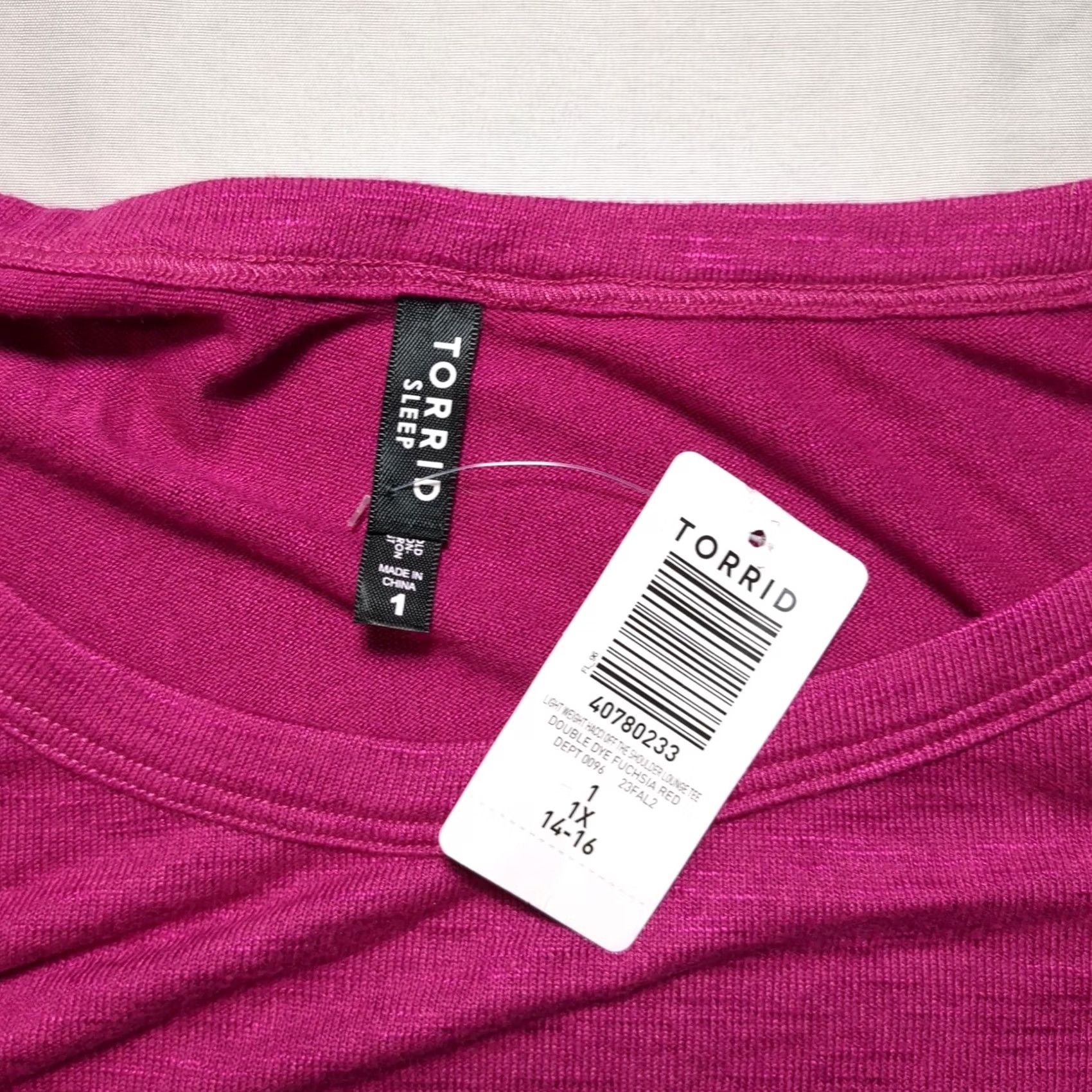 Torrid Torrid Sleep Off the Shoulder Lounge Tee 1X Womens Hacci Pink Fuchsia Long Sleeve Plus Size Knit Lightweight Casual Vintage: No Size XL / US 12-14 / IT 48-50 - 3 Thumbnail