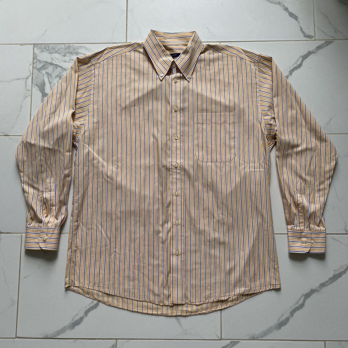 Burberry Burberry London Button Down Dress Shirt Size L Long Sleeve Size US L / EU 52-54 / 3 - 1 Thumbnail