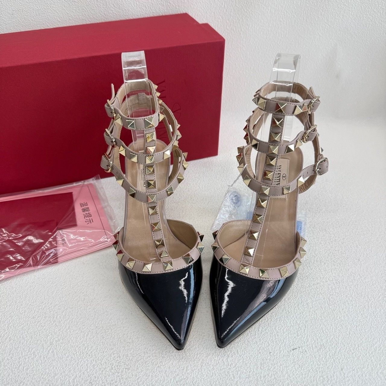 Valentino Valentino Leather Black Sandals us_5 Women Size US 5 / IT 35 - 1 Thumbnail