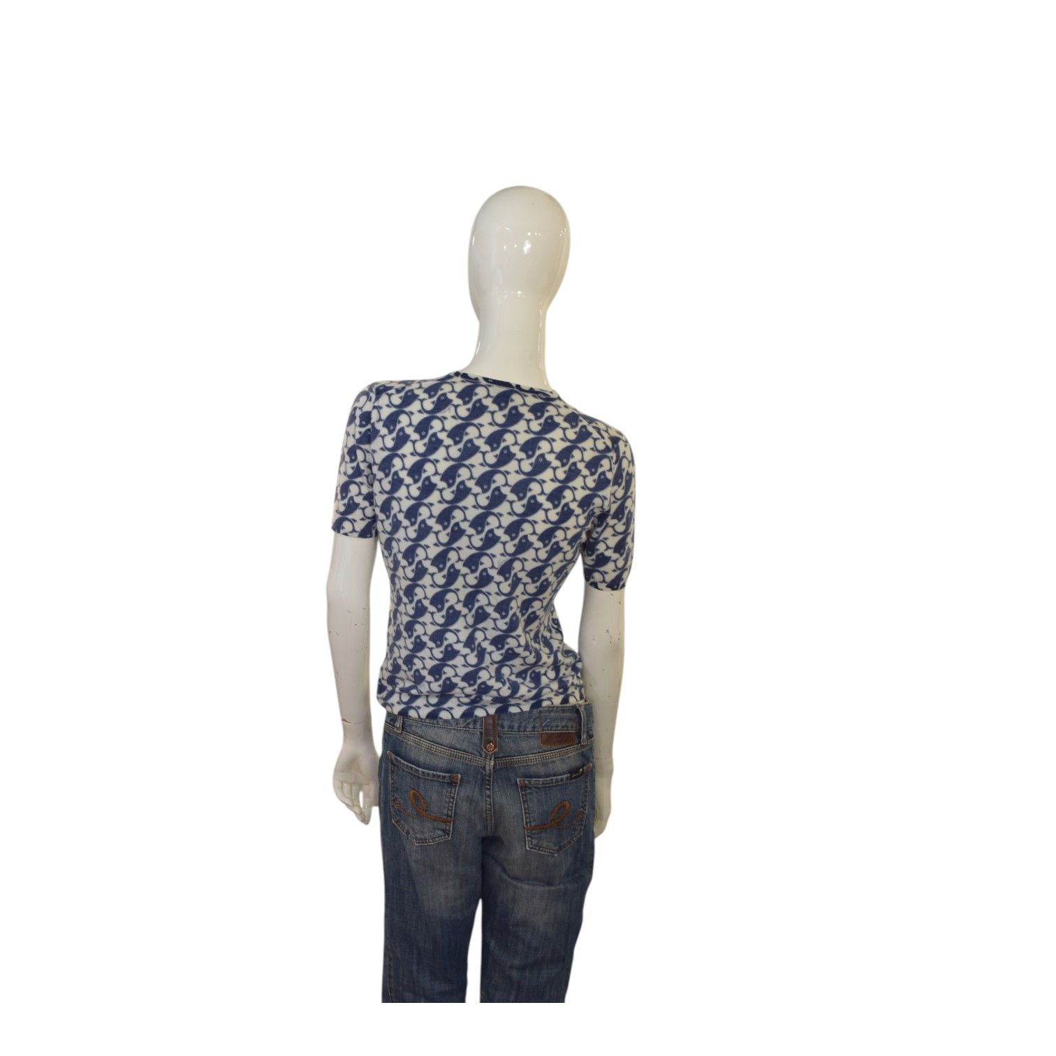 Gucci Gucci Blue & White Fish Print Short Sleeve 100% Cashmere Size M / US 6-8 / IT 42-44 - 2 Thumbnail