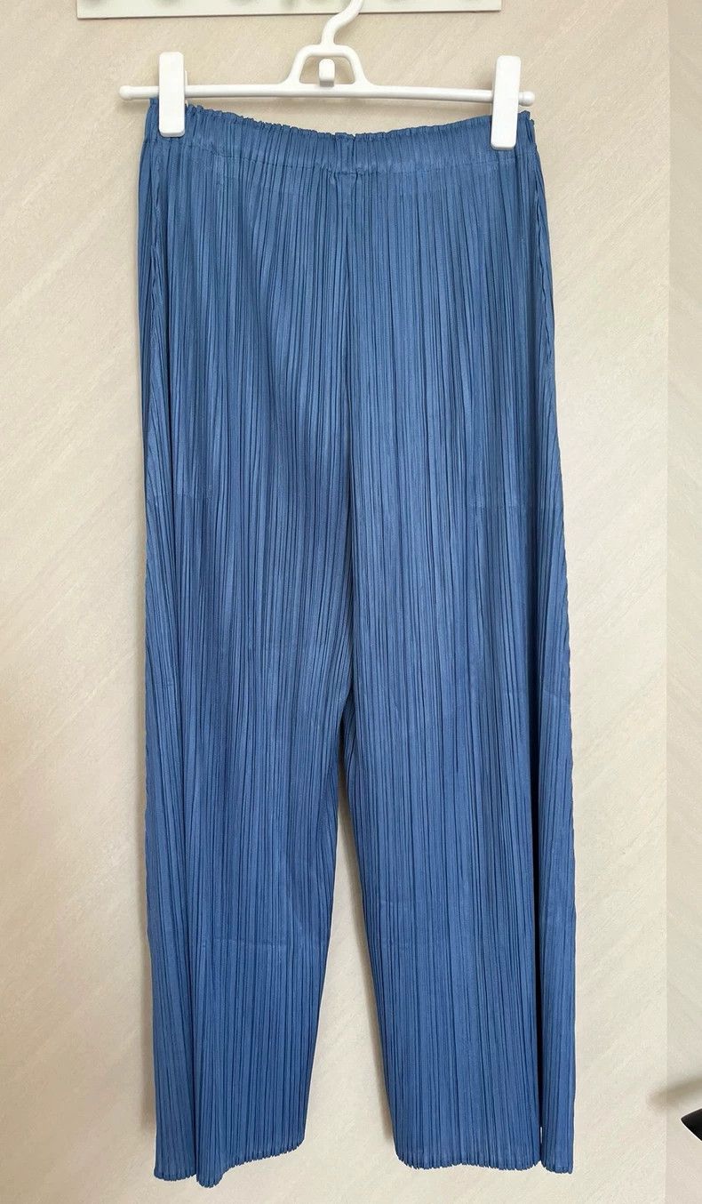 Issey Miyake Issey Miyake size:3 Blue pleated trousers Size 31" - 3 Thumbnail