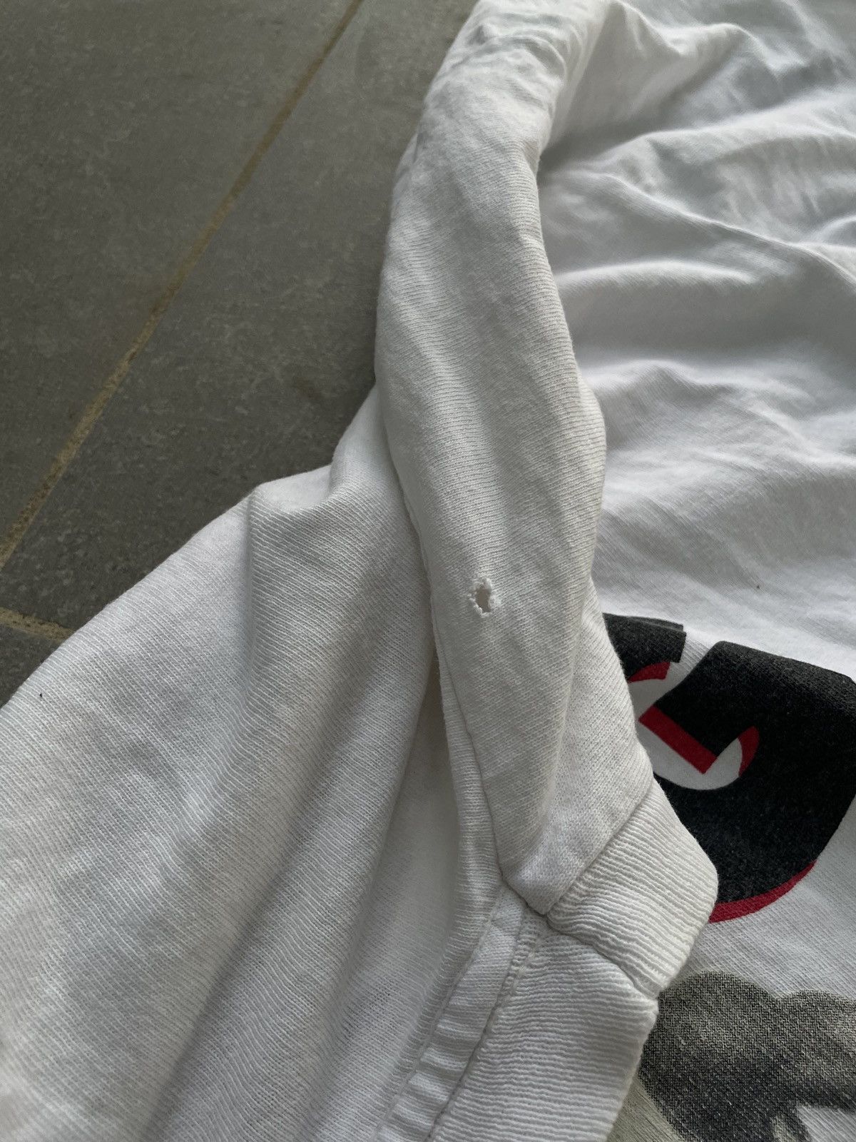 Jordan Brand Vintage 90s Rare Air Jordan Nike Tee Size US L / EU 52-54 / 3 - 20 Thumbnail