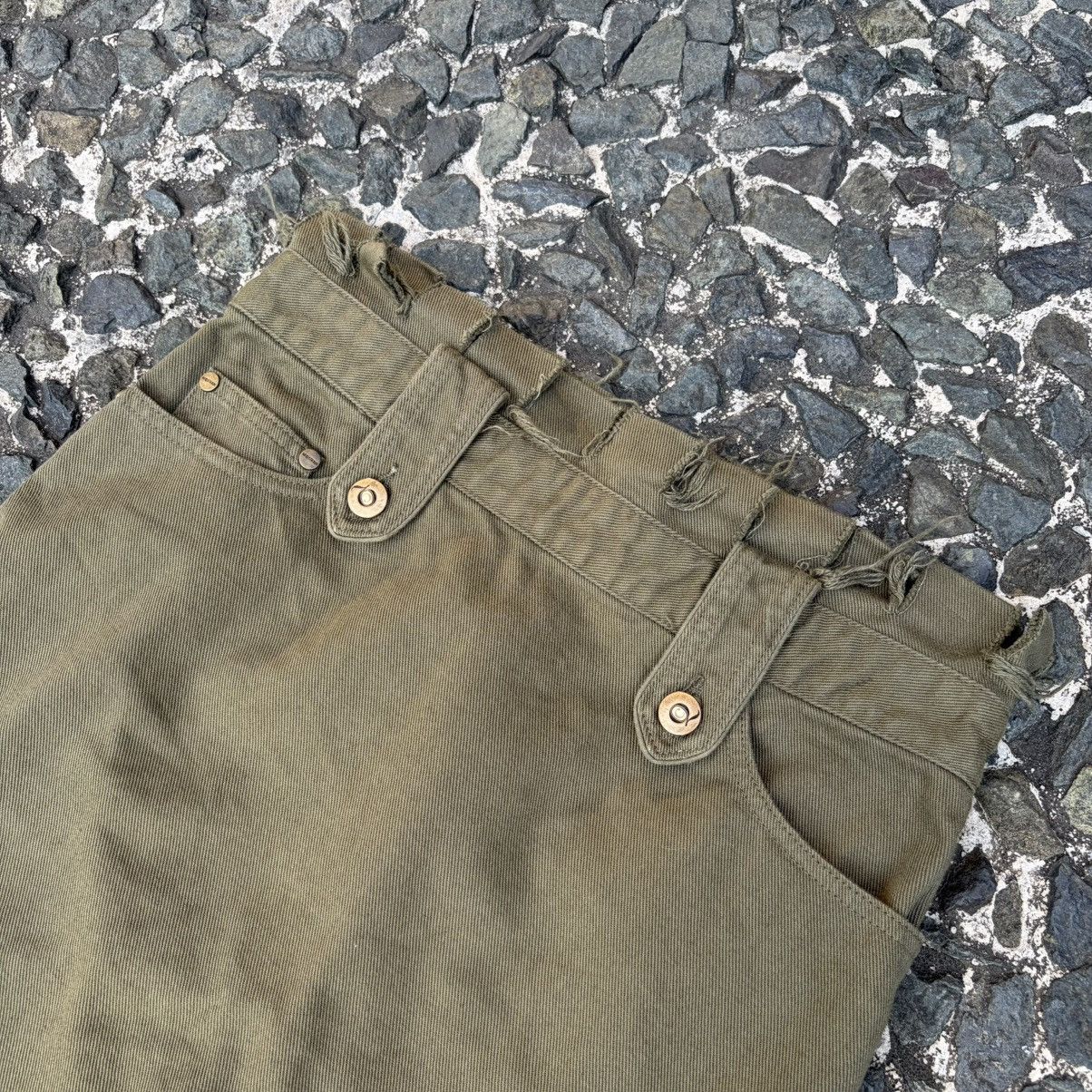 Alexander McQueen Vintage Alexander Mcqueen Olive Frayed Skirt 2002 Size 28" / US 6 / IT 42 - 2 Thumbnail