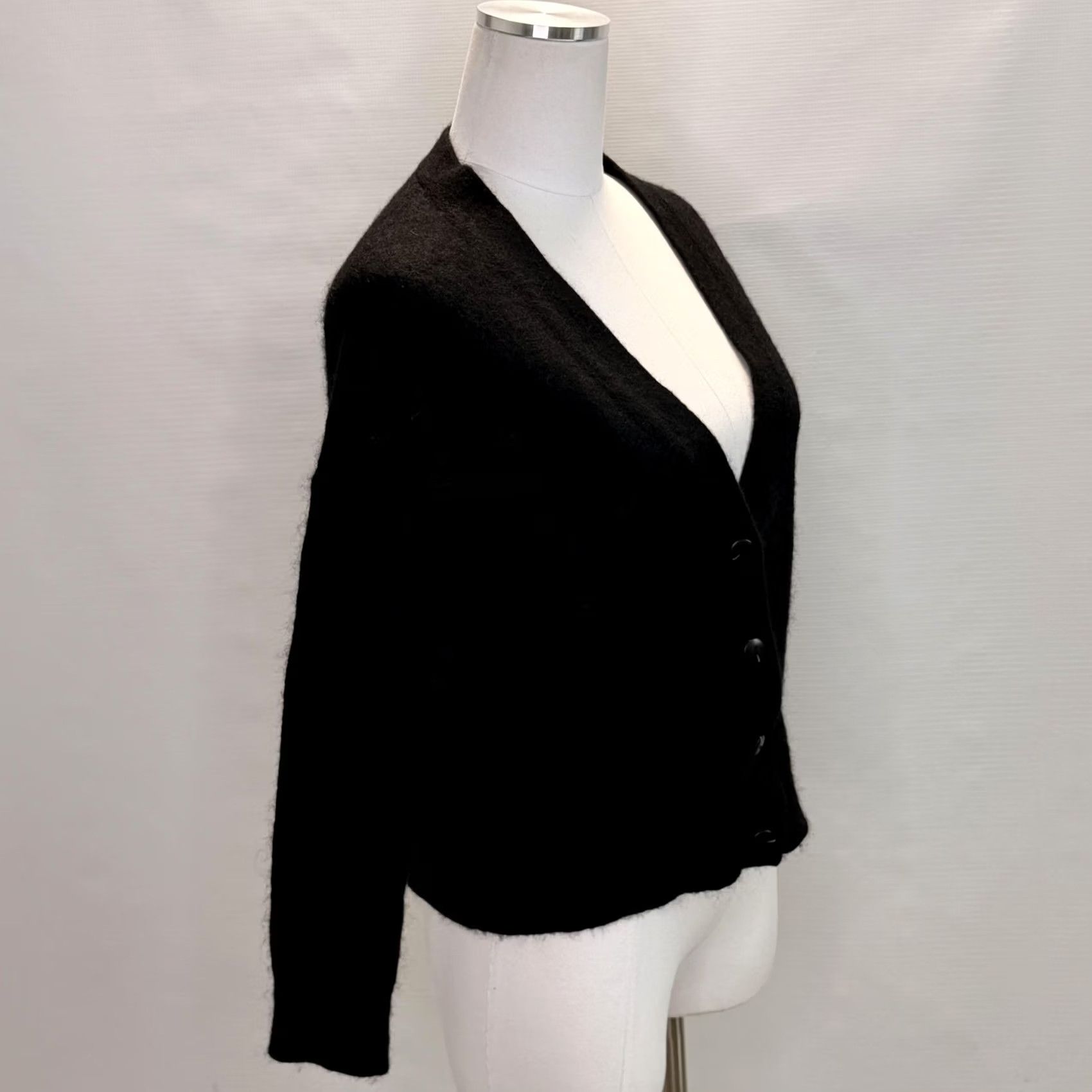 Vintage Lululemon Cardigan Sweater Womens L Black V-Neck Knit Button Front Extra-Slim Knit Stretch Vintage No Size L / US 10 / IT 46 - 2 Thumbnail