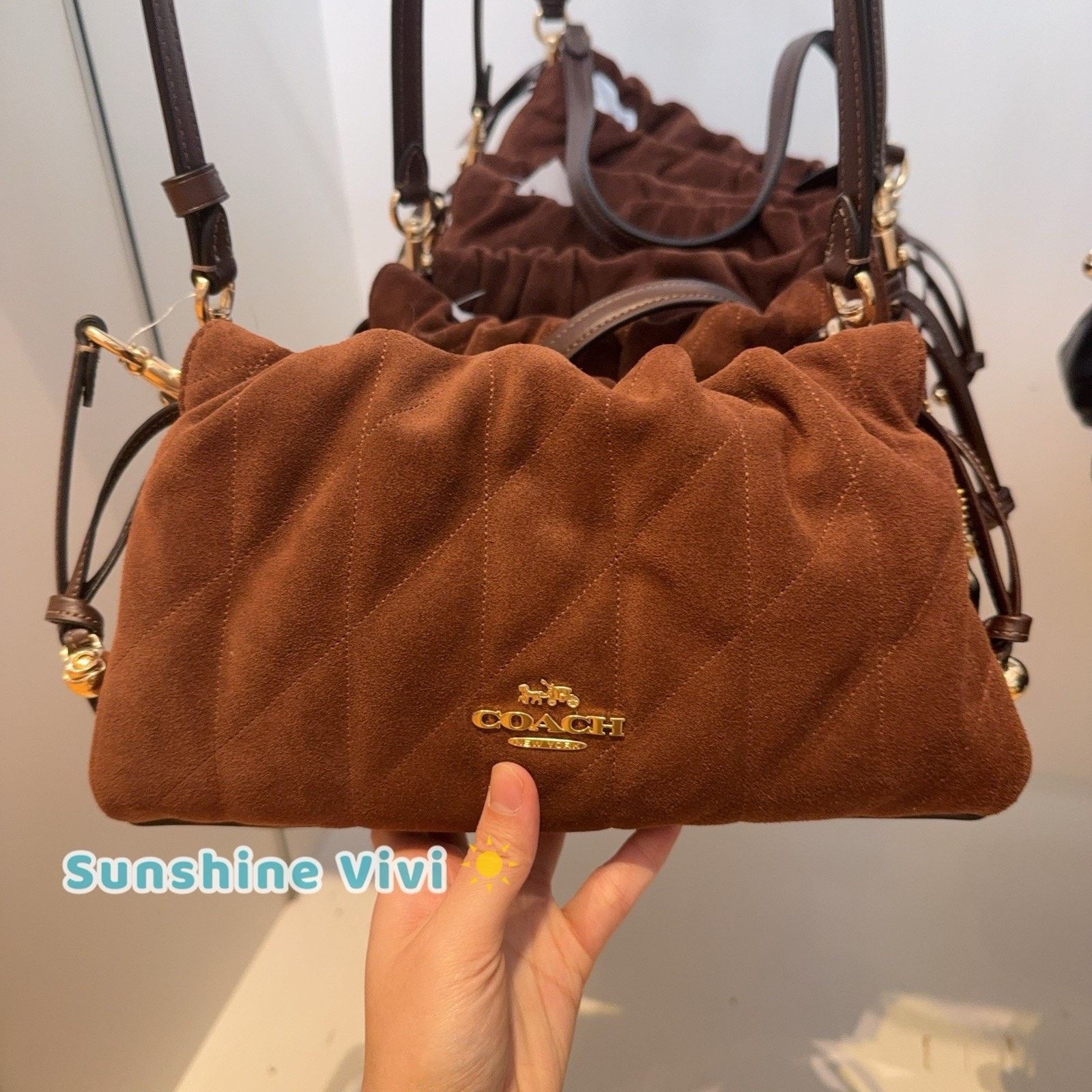 Coach NWT Coach aye Shoulder Bag CCZ55 Suede smooth leather Gold Size ONE SIZE - 8 Thumbnail
