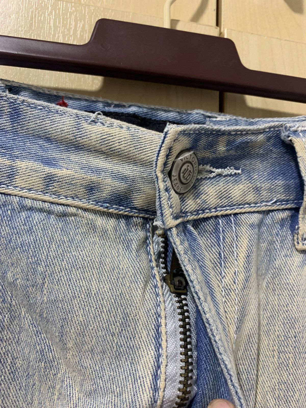 Fashion Victim Victorious Premium Jeans distressed denim zipper Size US 34 / EU 50 - 5 Thumbnail
