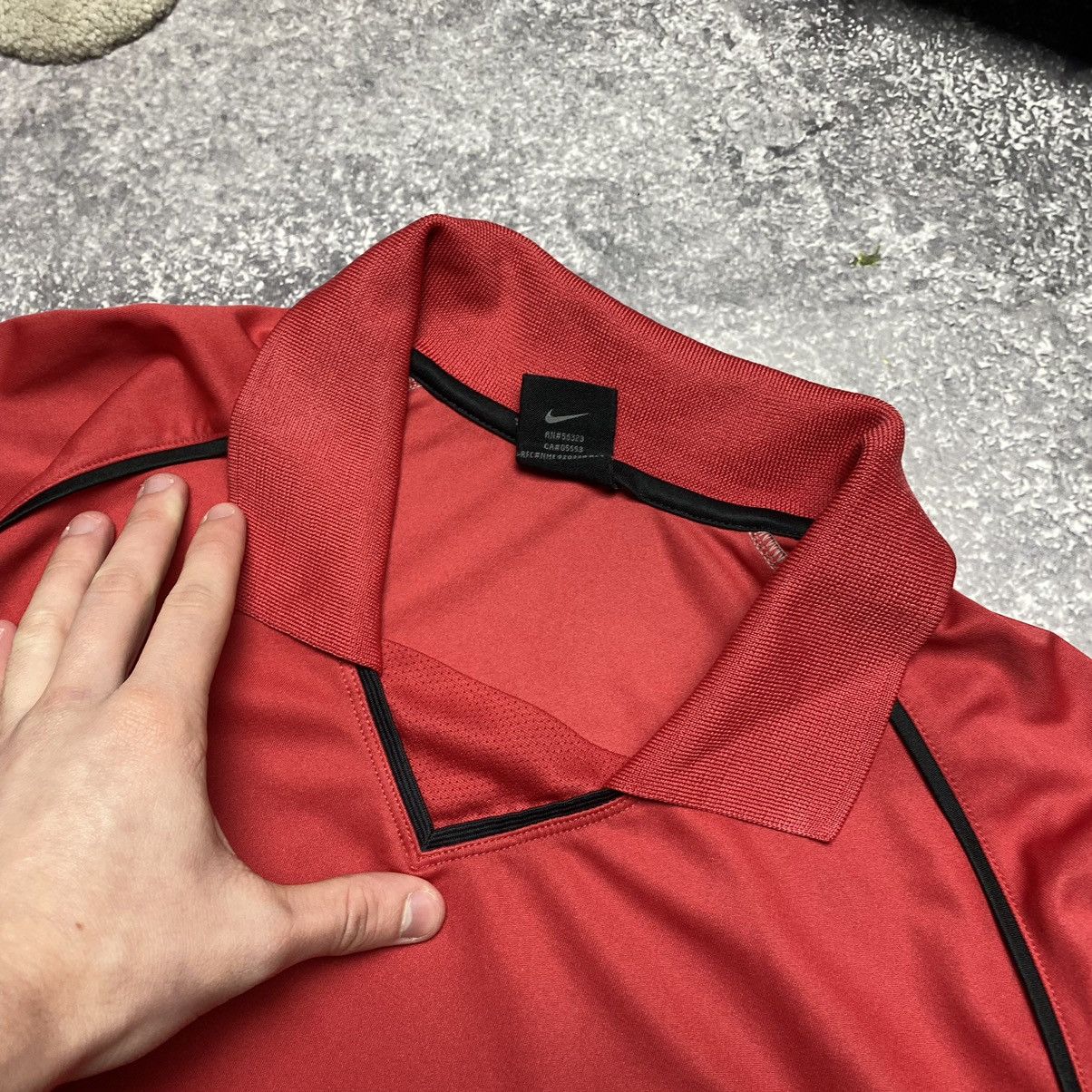 Nike × Vintage Vintage Nike Manchester United 2000’s Red Soccer jersey Size US L / EU 52-54 / 3 - 7 Thumbnail