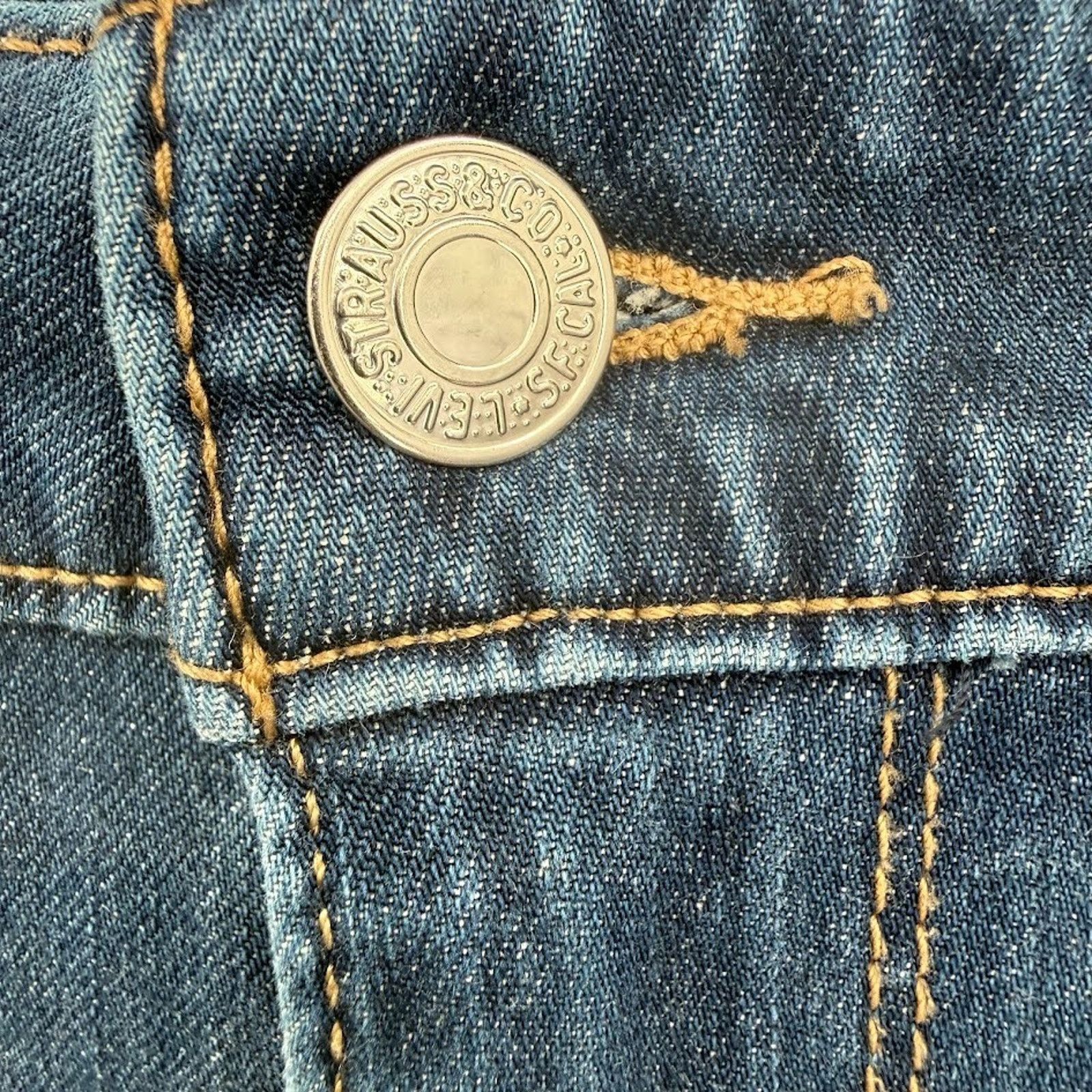 Levi's Levi’s 721 HI rise skinny jeans 29 stretch ankle zipper. Size 29" - 9 Thumbnail