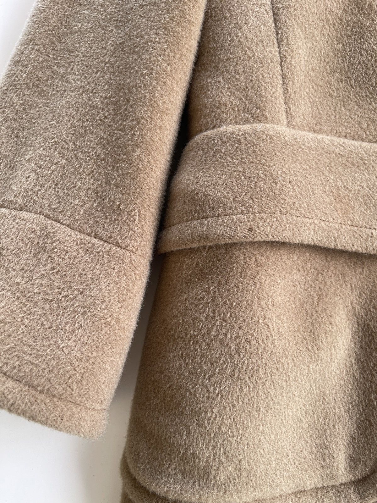 Valentino Valentino Cashmere Camel Coat Size M / US 6-8 / IT 42-44 - 15 Thumbnail