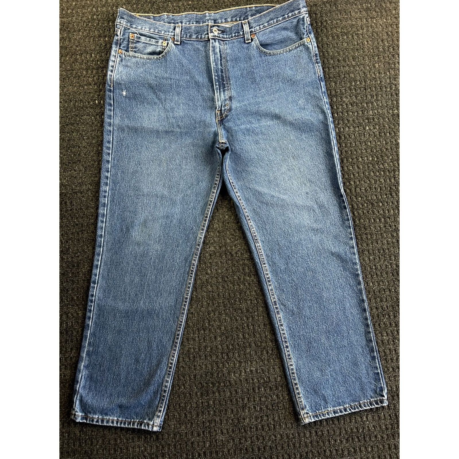 Levi's Levi’s 550 Jeans Relaxed Fit Men’s 40 x 30 Light Wash Blue Denim Jeans Logo 5-Pocket Blue Mens Regular Size US 40 / EU 56 - 2 Thumbnail