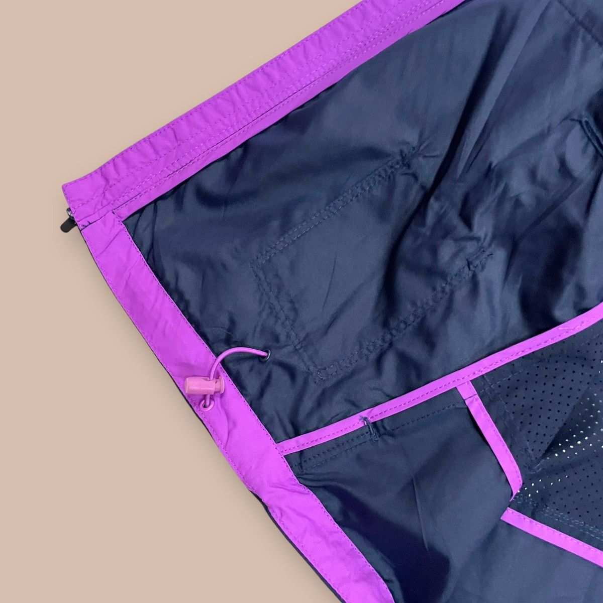 Nike NikeRunning WMN Purple Hoodie Vest Size US L / EU 52-54 / 3 - 8 Thumbnail