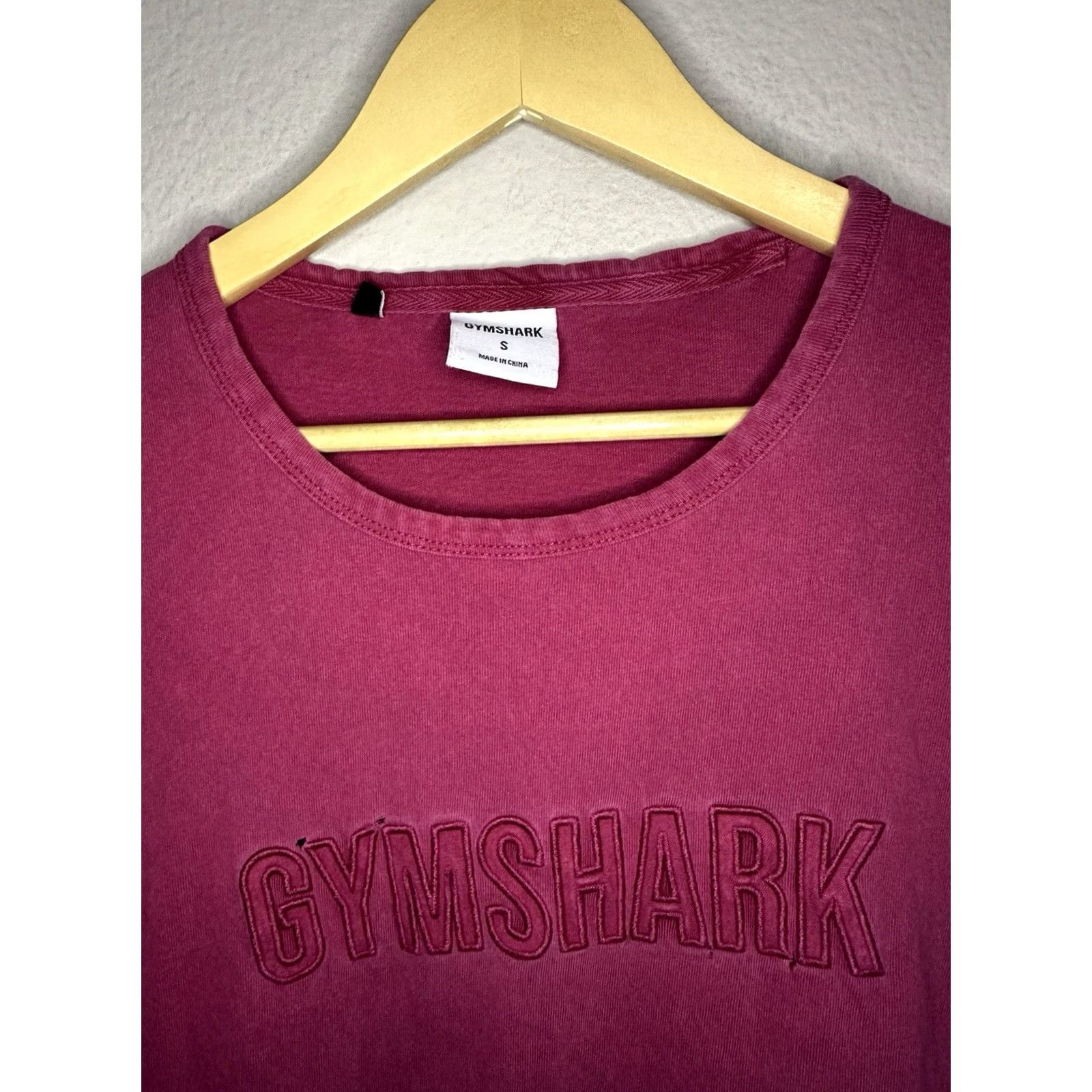 Gymshark GymShark Shirt Mens Small Workout Training Gym Athletic Embroidered Burgundy Size US S / EU 44-46 / 1 - 2 Thumbnail