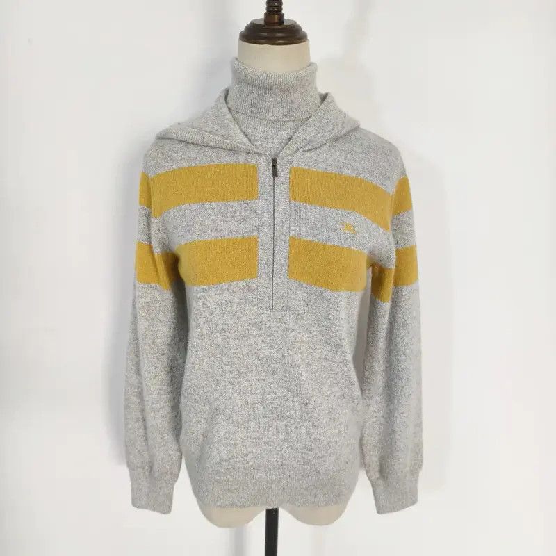 Burberry Burberry Women's Gray Wool Blend Long Sleeve Sweater Size M / US 6-8 / IT 42-44 - 1 Thumbnail