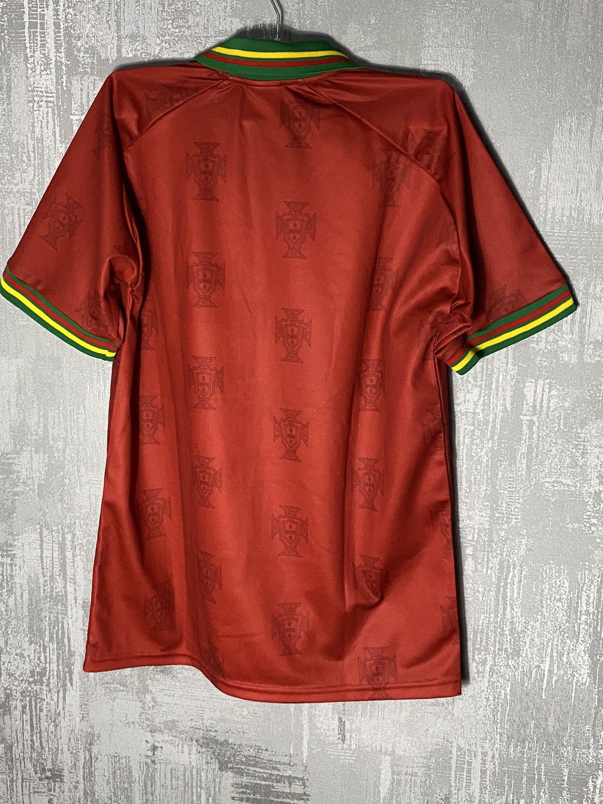 Vintage 1995 Vintage Portugal Soccer Football Jersey Olympic Size US S / EU 44-46 / 1 - 5 Thumbnail