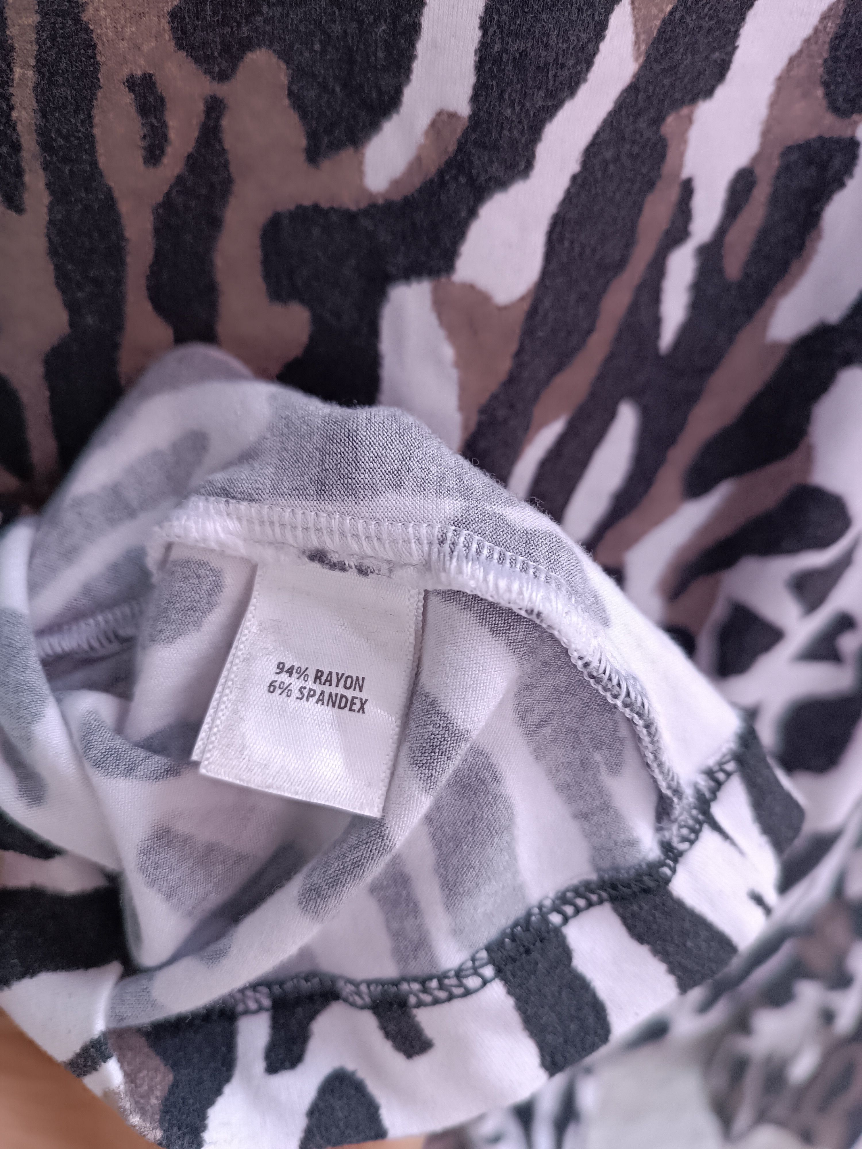St. Johns Bay × Vintage ST. JOHN ANIMAL PRINT BATEAU NECKLINE BLOUSE Size L / US 10 / IT 46 - 4 Thumbnail