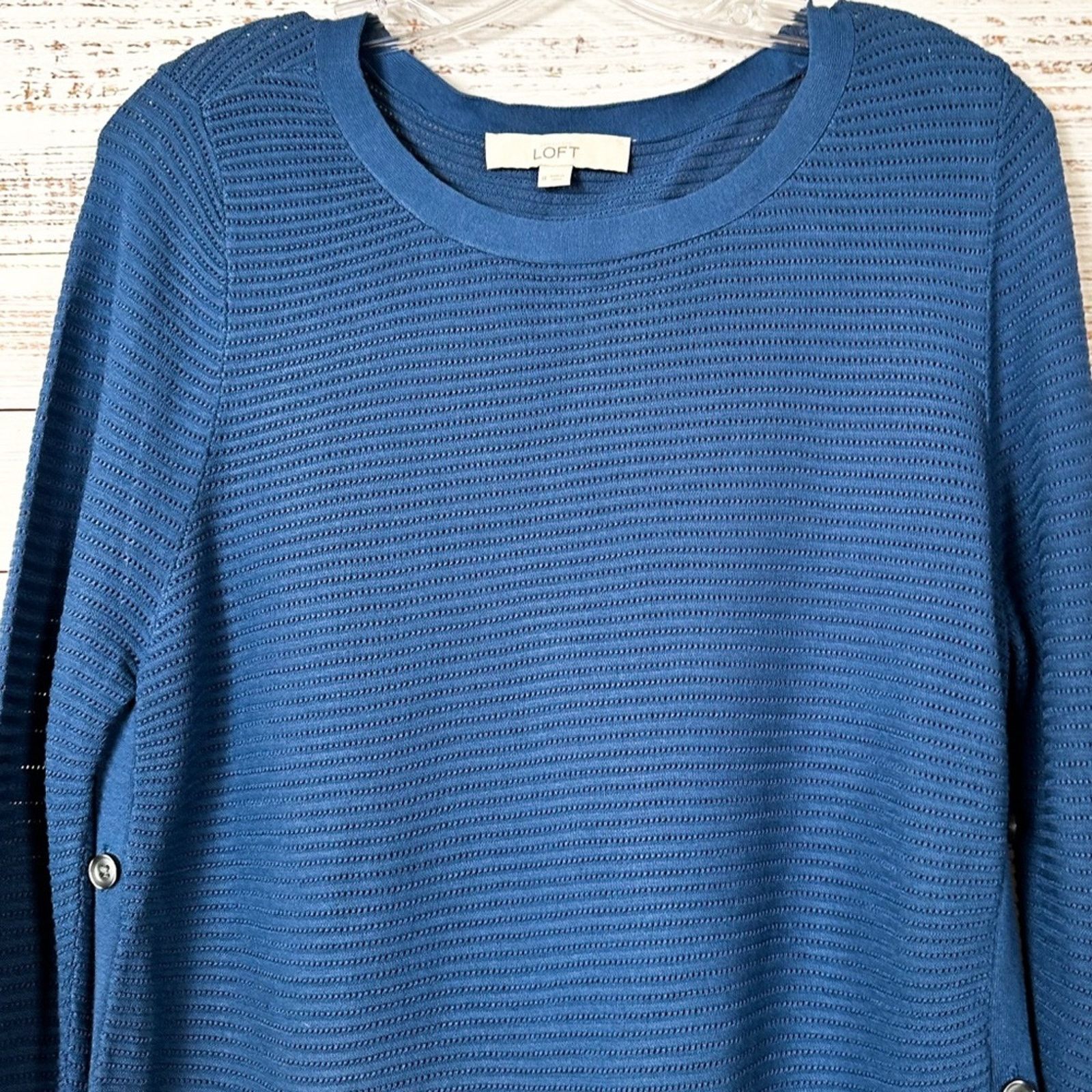 Loft Ann Taylor LOFT Blue Sweater with Side Buttons, EUC Medium Size M / US 6-8 / IT 42-44 - 4 Thumbnail