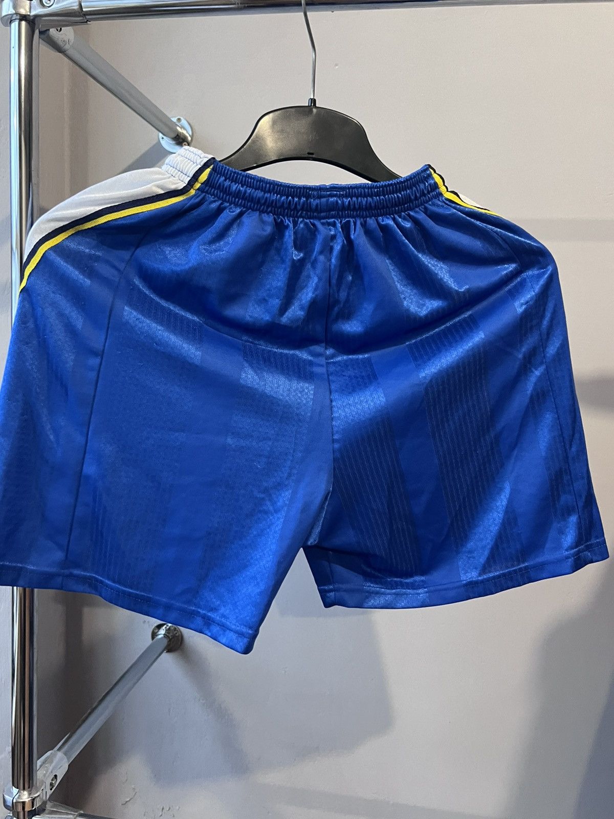 Chelsea Soccer 1997/98 Umbro Chelsea Home Soccer Shorts Blue Size XL Boys Size US 30 / EU 46 - 3 Thumbnail