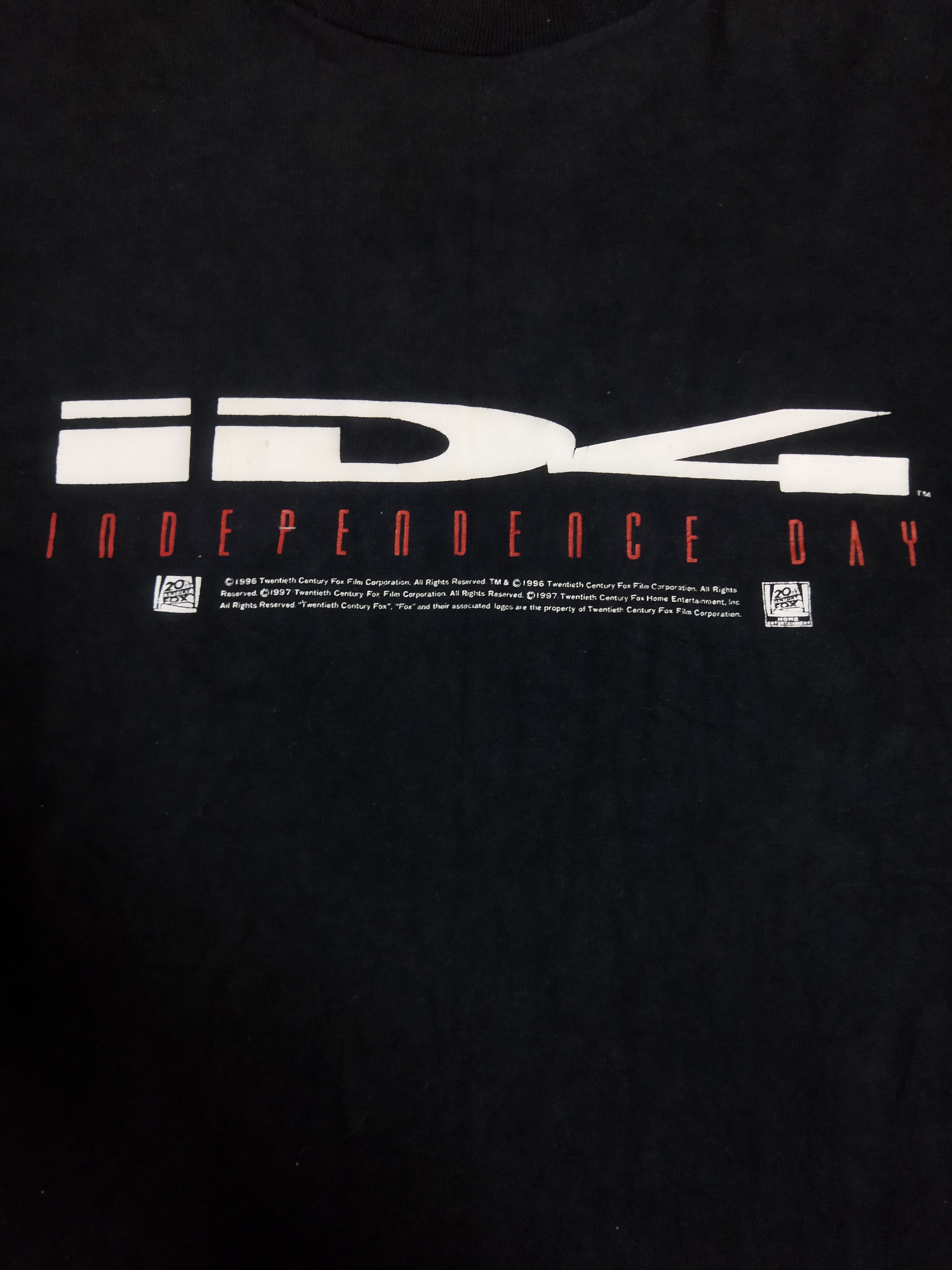 Vintage Vintage 1996 Independence Day ID4 Tee Size US L / EU 52-54 / 3 - 3 Thumbnail