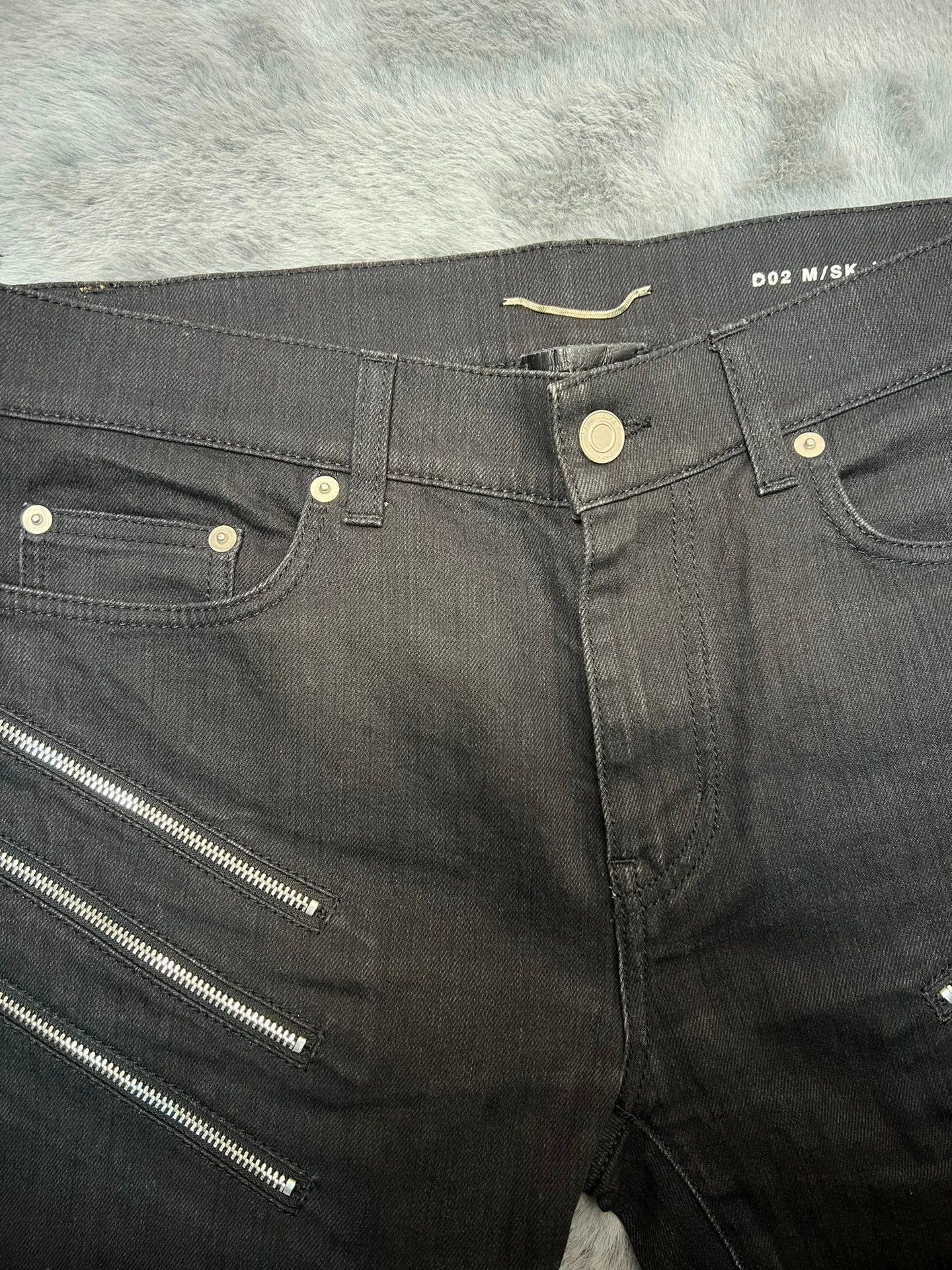 Saint Laurent Paris Authentic Saint Laurent SLP five-zip black basic jeans Size US 31 - 4 Thumbnail