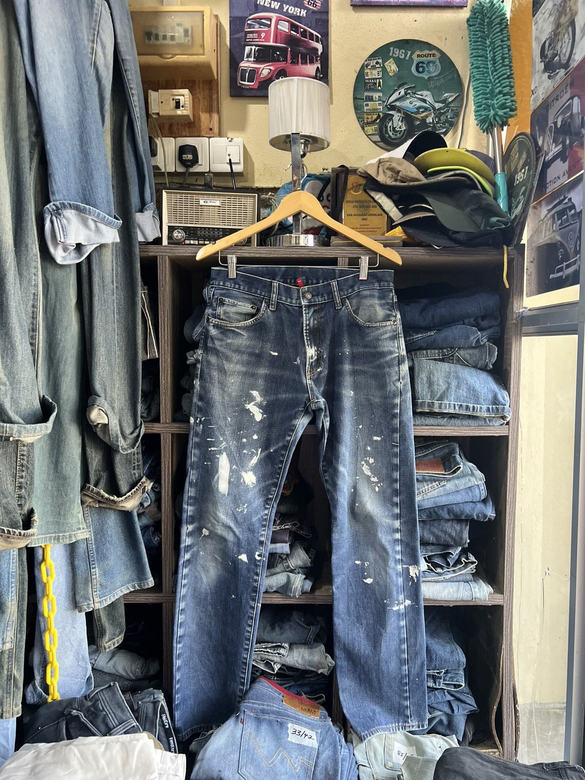 Uniqlo 🔥Uniqlo UJ Paint Splash Distressed Denim Size US 30 / EU 46 - 1 Thumbnail
