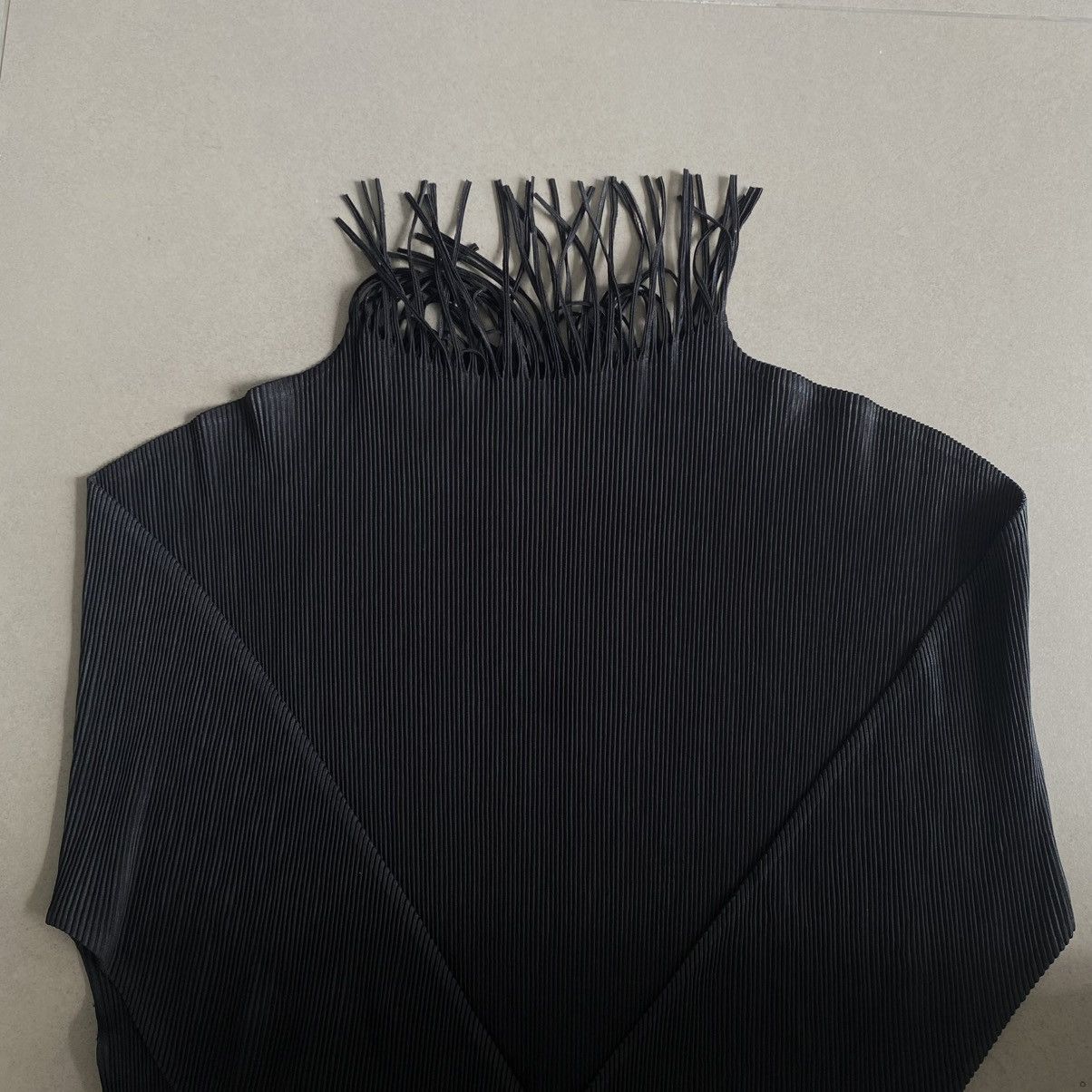 Pleats Please Issey Miyake PLEATS PLEASE VINTAGE FRINGE TOP Size ONE SIZE - 3 Thumbnail