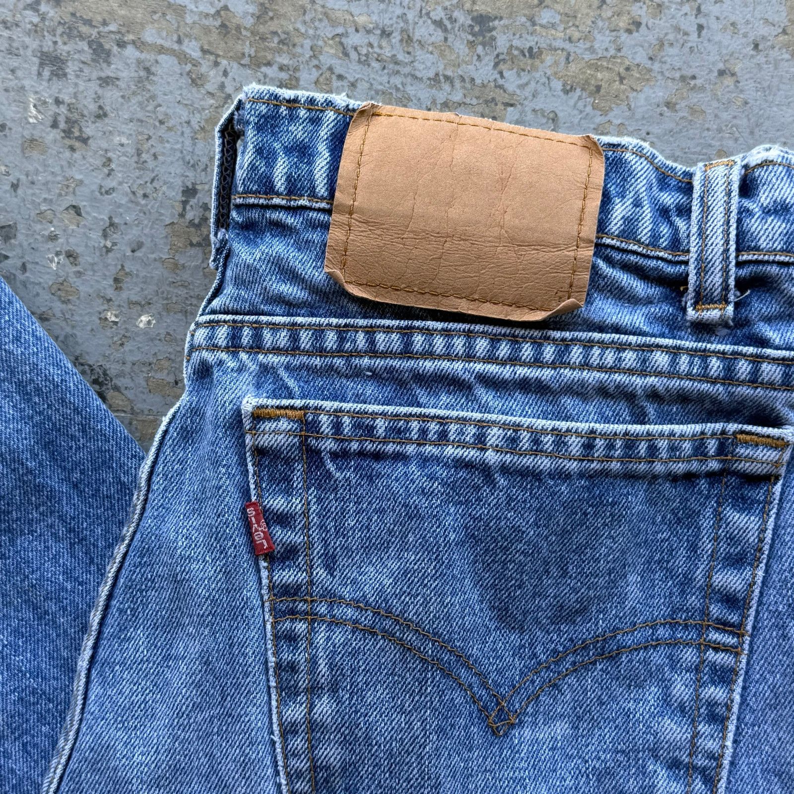 Levi's Vintage 90’s Levi’s 505 Straight Leg Jeans Size US 32 / EU 48 - 4 Thumbnail