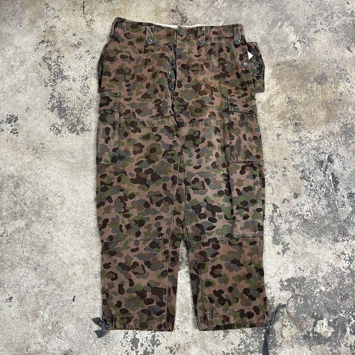 Vintage 60s 70s pea camo military cargo pants