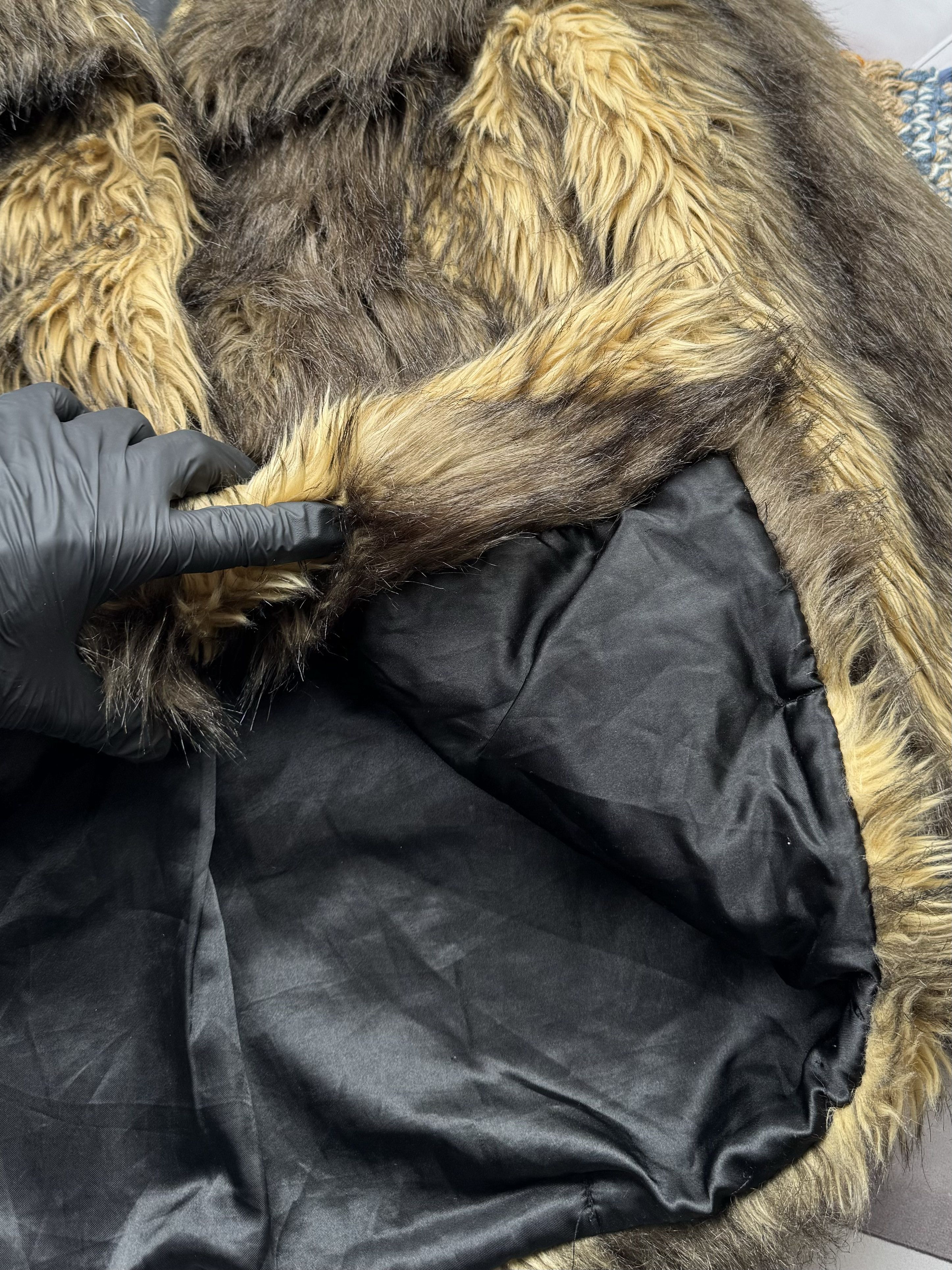Vintage Vintage Faux Fur Coat (E4) Size M / US 6-8 / IT 42-44 - 5 Thumbnail