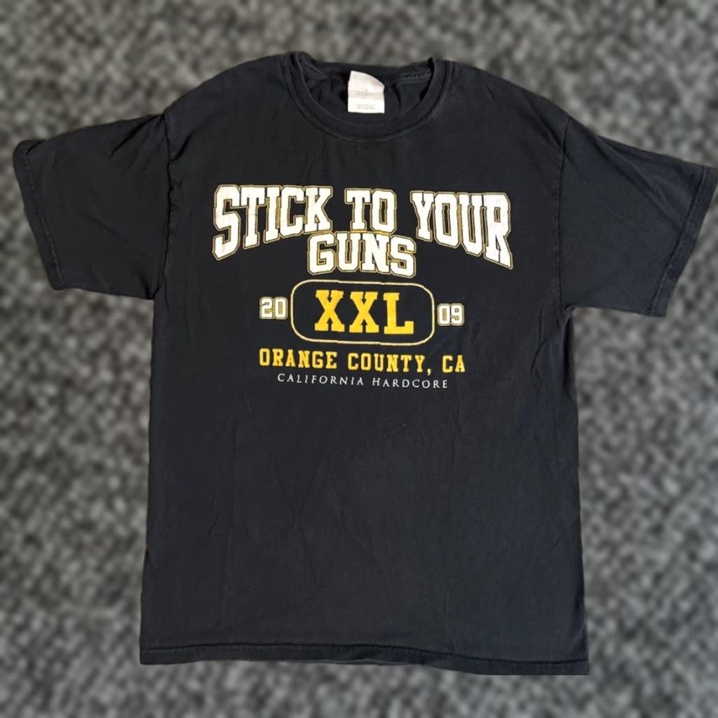 Hanes VINTAGE 2009 Stick To Your Guns T Shirt Sz M Hanes Men Crew Neck Black Graphic Print Short Sleeve Music Band Punk Metalcore Lionheart Ts Shirt Size US M / EU 48-50 / 2 - 1 Thumbnail