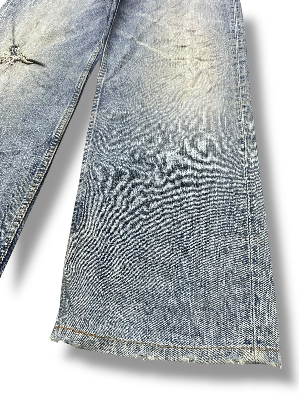 Levi's Vintage Levi’s 502 Distressed Straight Fit Denim Faded Wash Size US 36 / EU 52 - 16 Thumbnail