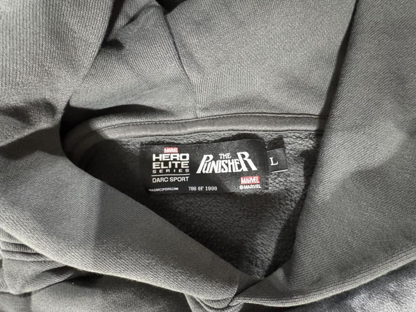 Darc Sport SHE Darc Cropped Black Marvel Punisher Hoodie Size L / US 10 / IT 46 - 4 Thumbnail