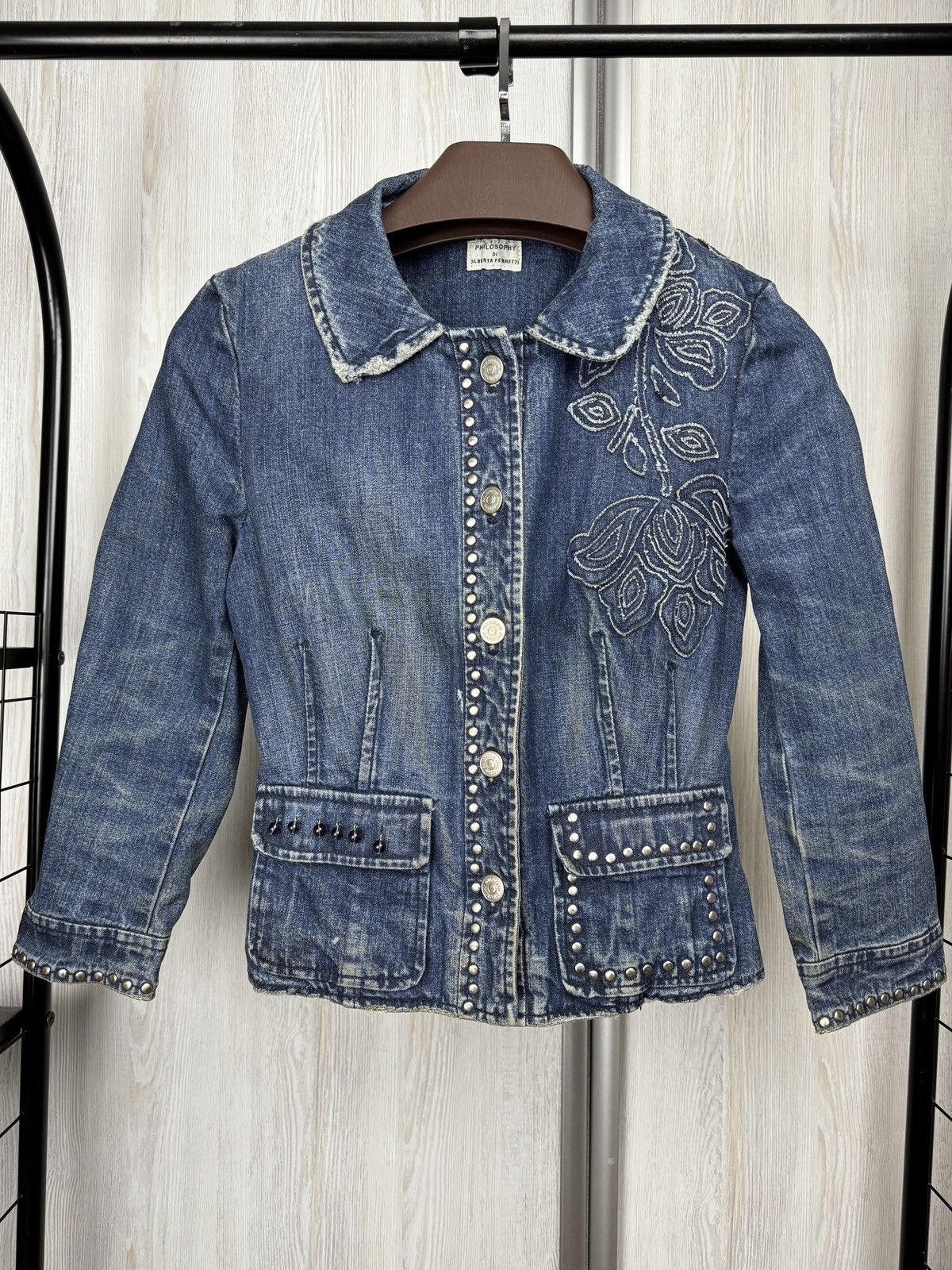 Alberta Ferretti Philosophy Di Alberta Ferretti Denim Studded Embroidered Jkt Size S / US 4 / IT 40 - 2 Thumbnail