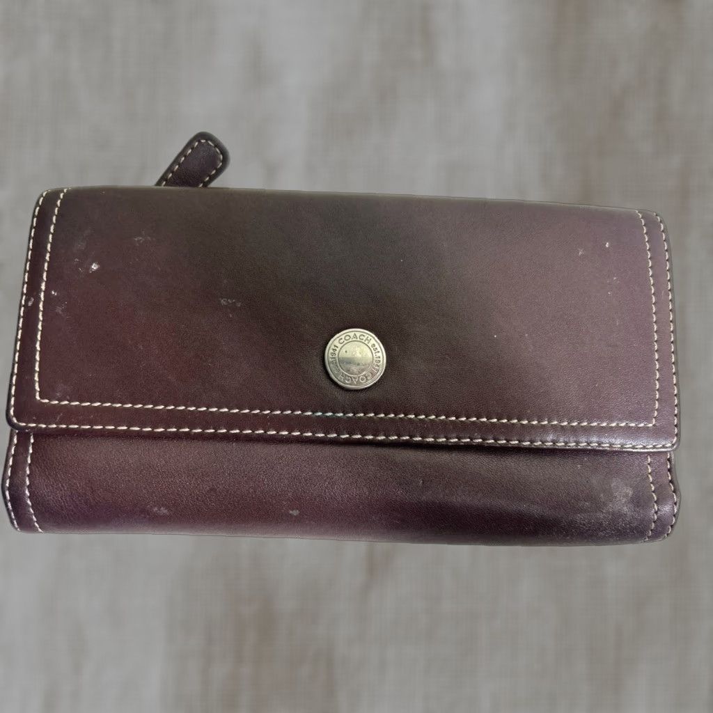 Coach Coach Wallet Brown Leather Bifold Clutch Button Snap 8x4 Women Stains Photos Size ONE SIZE - 1 Thumbnail