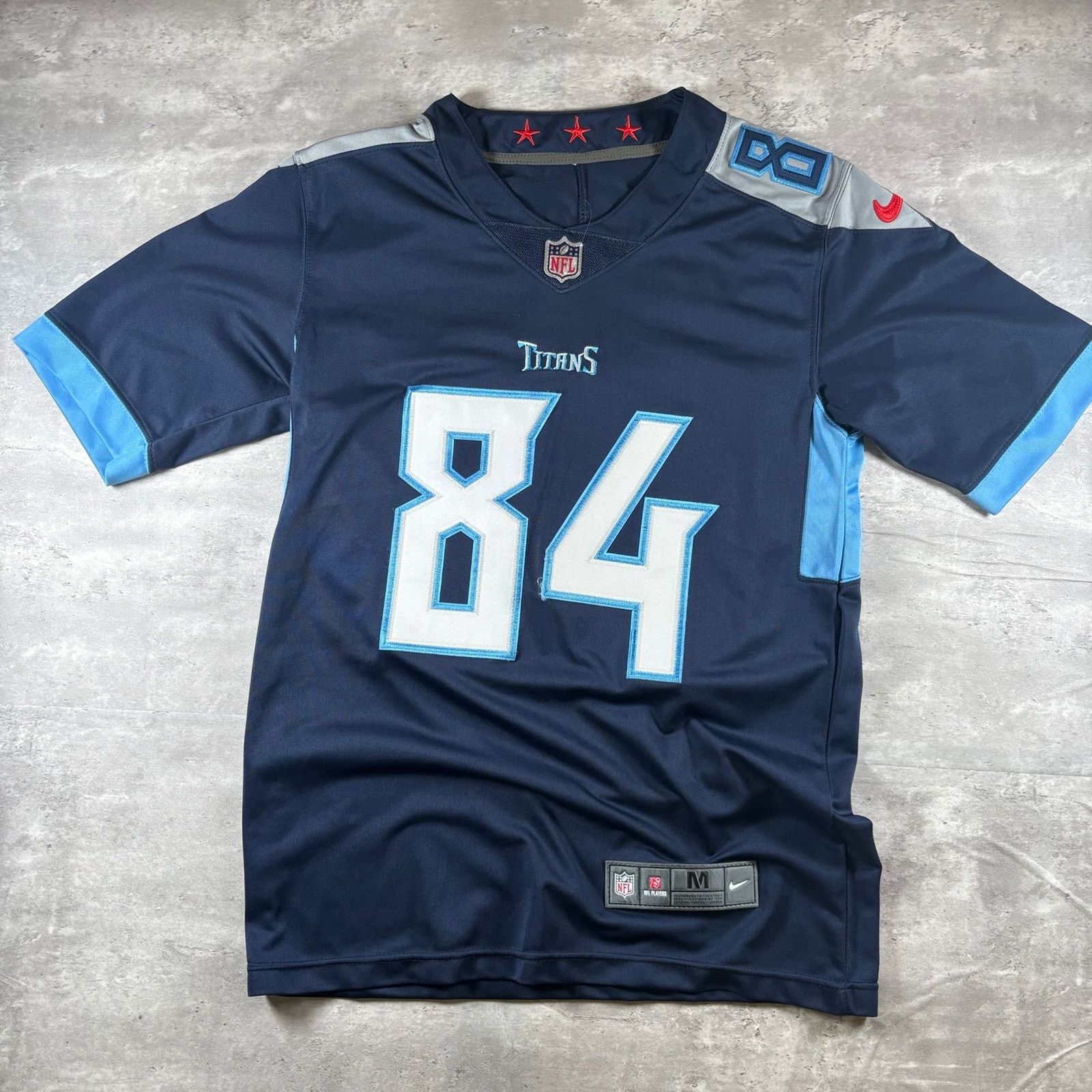 NFL Tennessee Titans football jersey Size US M / EU 48-50 / 2 - 1 Thumbnail
