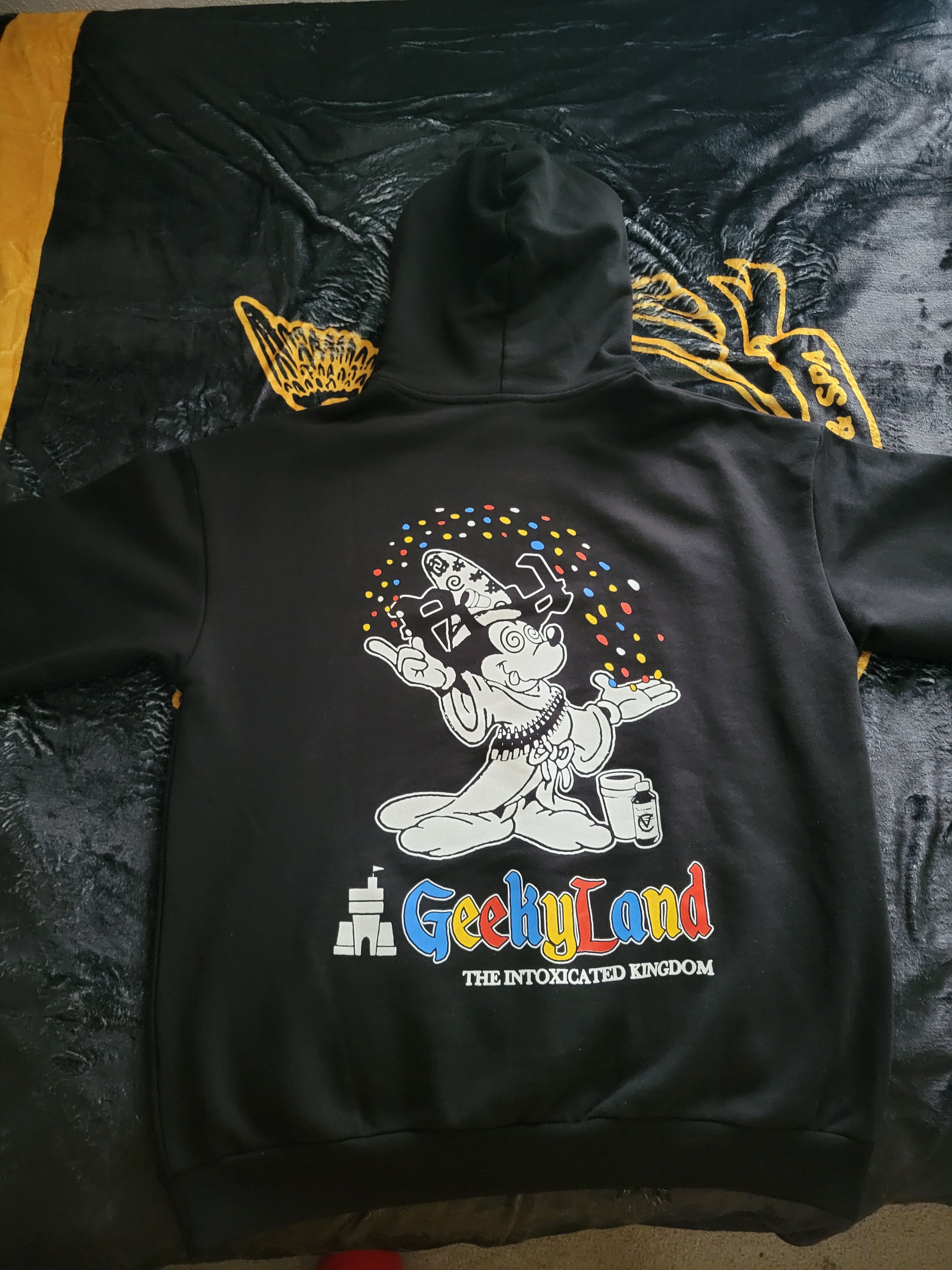 Designer × Streetwear Kankan Really Rich Geekyland Pullover Hoodie