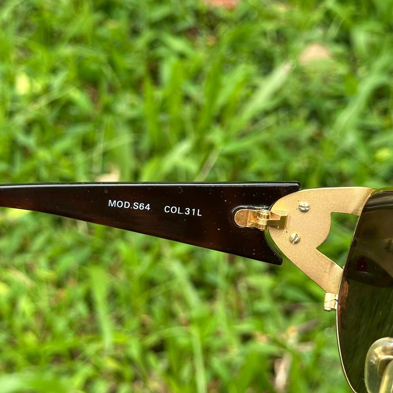 Versace Gianni Versace S64 31L Vintage Medusa Sunglasses Italy Size ONE SIZE - 6 Thumbnail