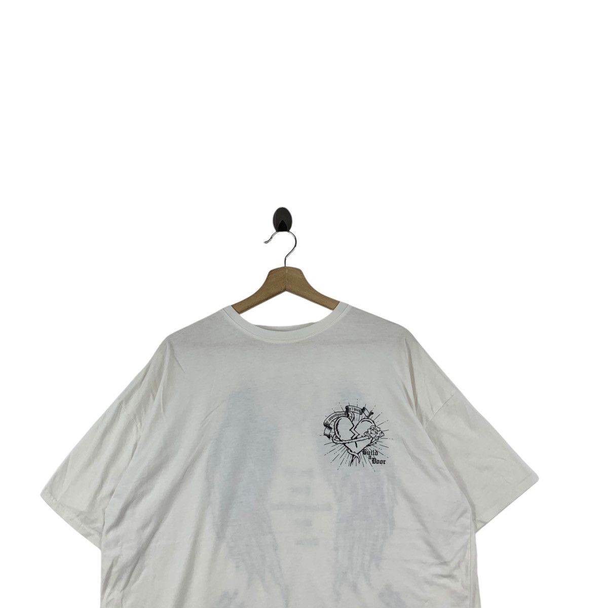 Vintage Vintage ANGELS WINGS Build A Door Strong Girl Tee Shirt Size M / US 6-8 / IT 42-44 - 2 Thumbnail
