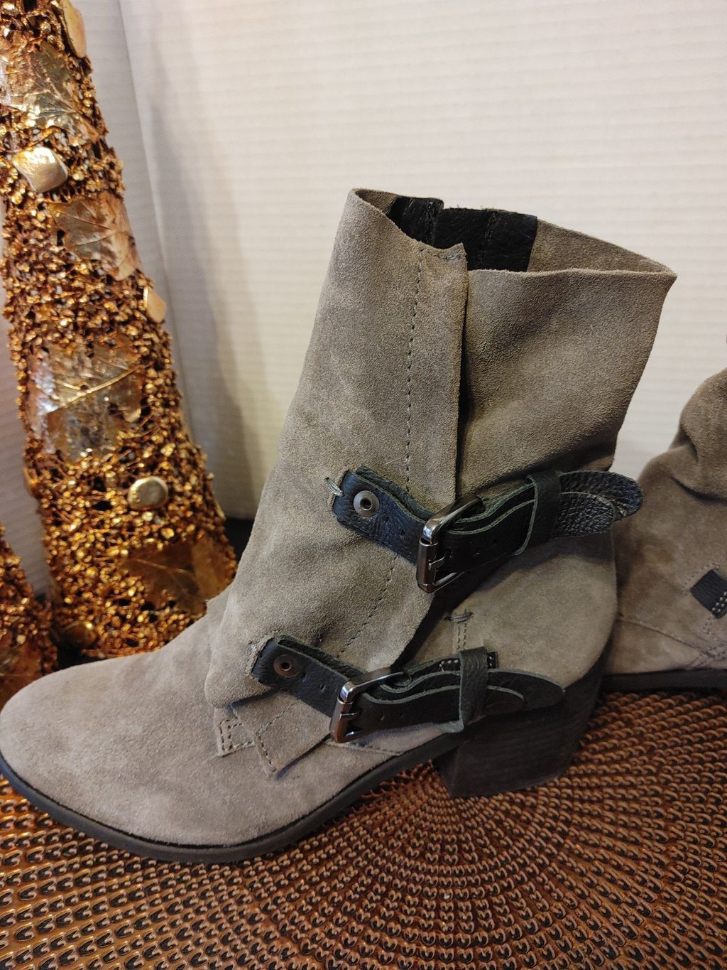 DIBA True Suede Boots Size 10